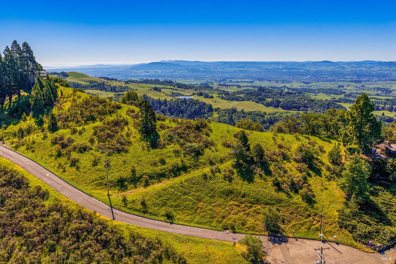 Detail Gallery Image 16 of 99 For 6048 Hyland Way, Penngrove,  CA 94951 - – Beds | – Baths