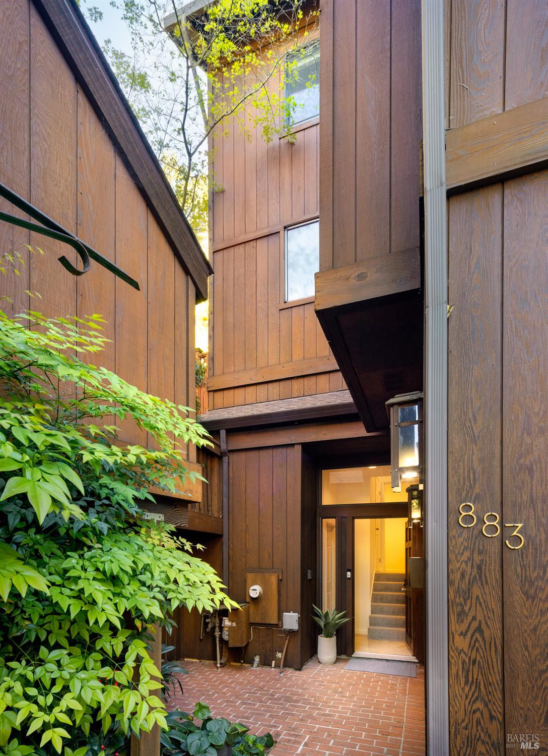 Detail Gallery Image 20 of 21 For 883 Magnolia Ave, Larkspur,  CA 94939 - 2 Beds | 2/1 Baths