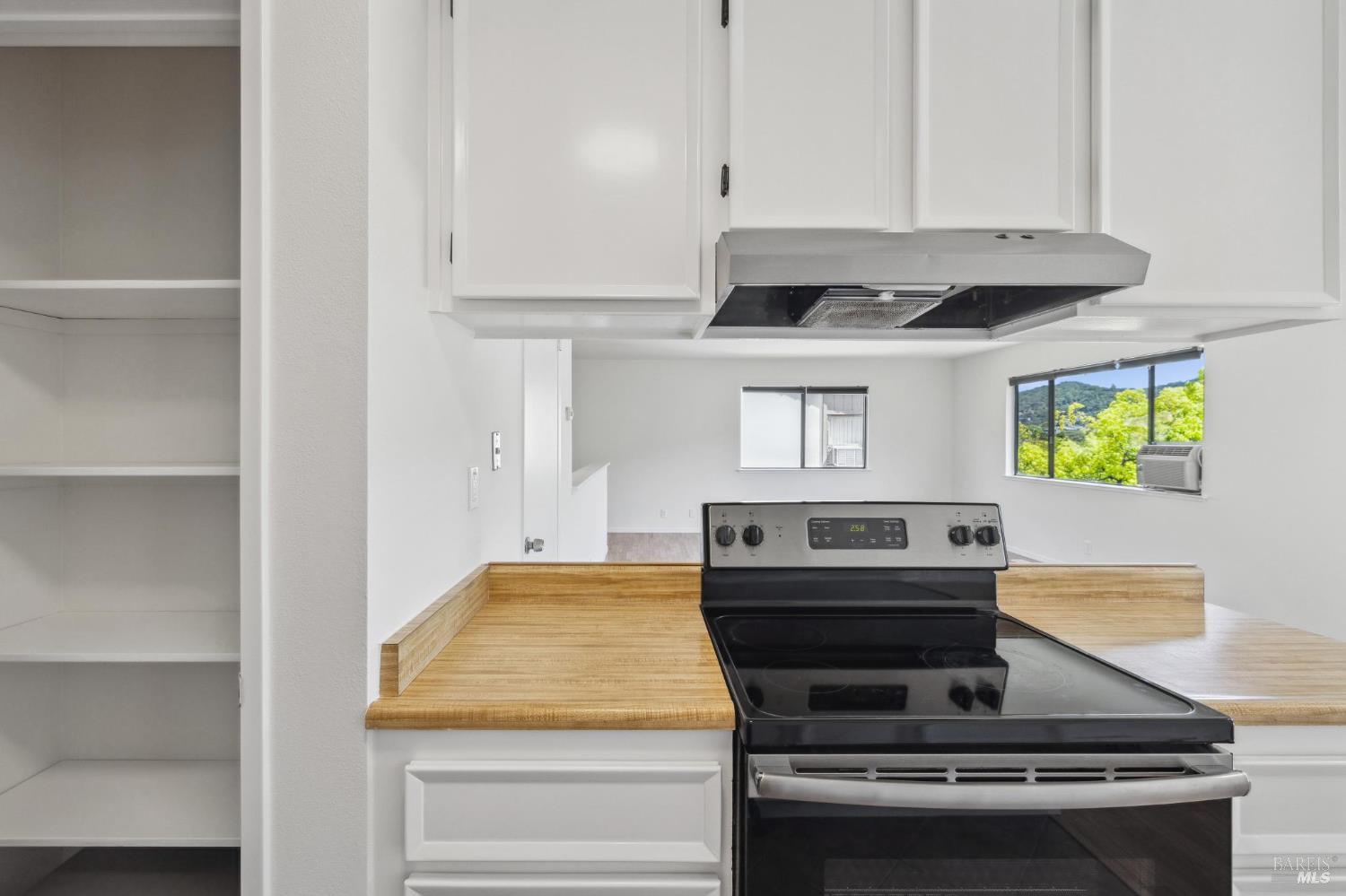 Detail Gallery Image 20 of 49 For 19 Shannon Ct, Novato,  CA 94949 - – Beds | – Baths