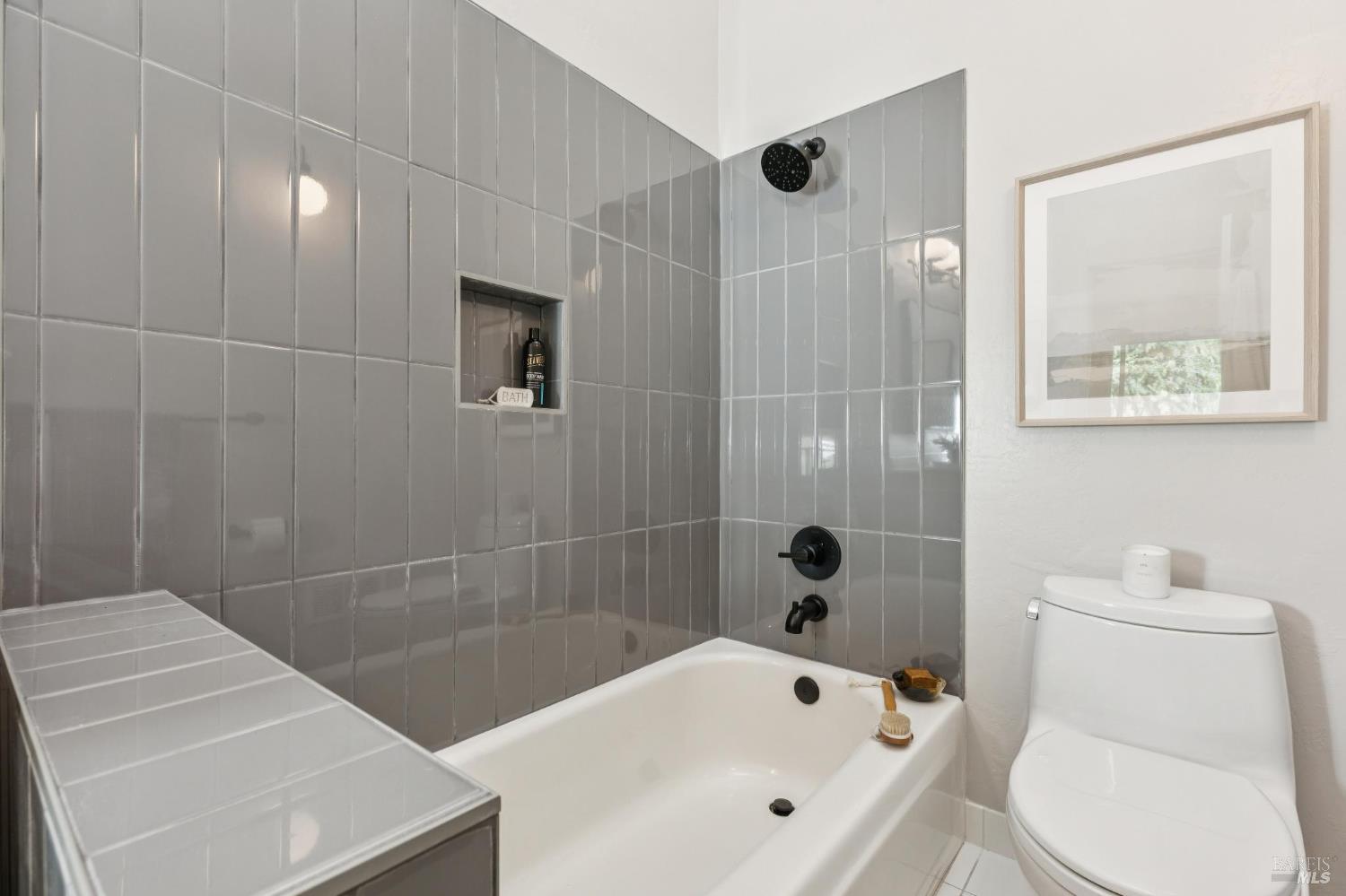 Detail Gallery Image 44 of 62 For 11 Love Ct, Fairfax,  CA 94930 - 2 Beds | 2/1 Baths