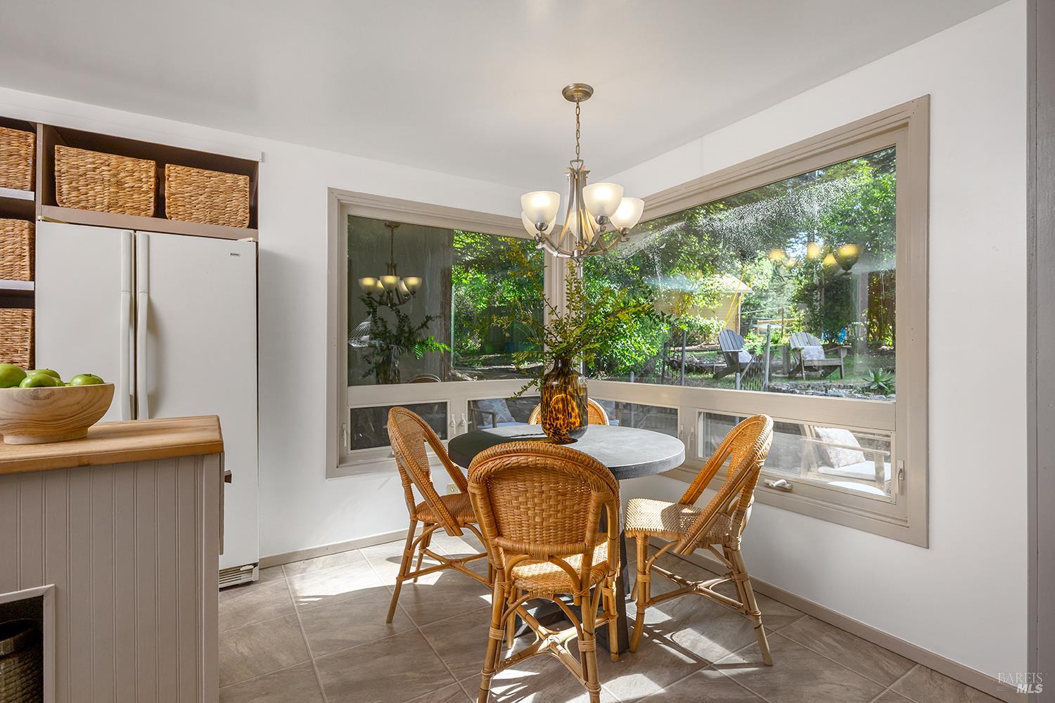 Detail Gallery Image 6 of 28 For 19020 Sunny Dr, Guerneville,  CA 95446 - 1 Beds | 1 Baths