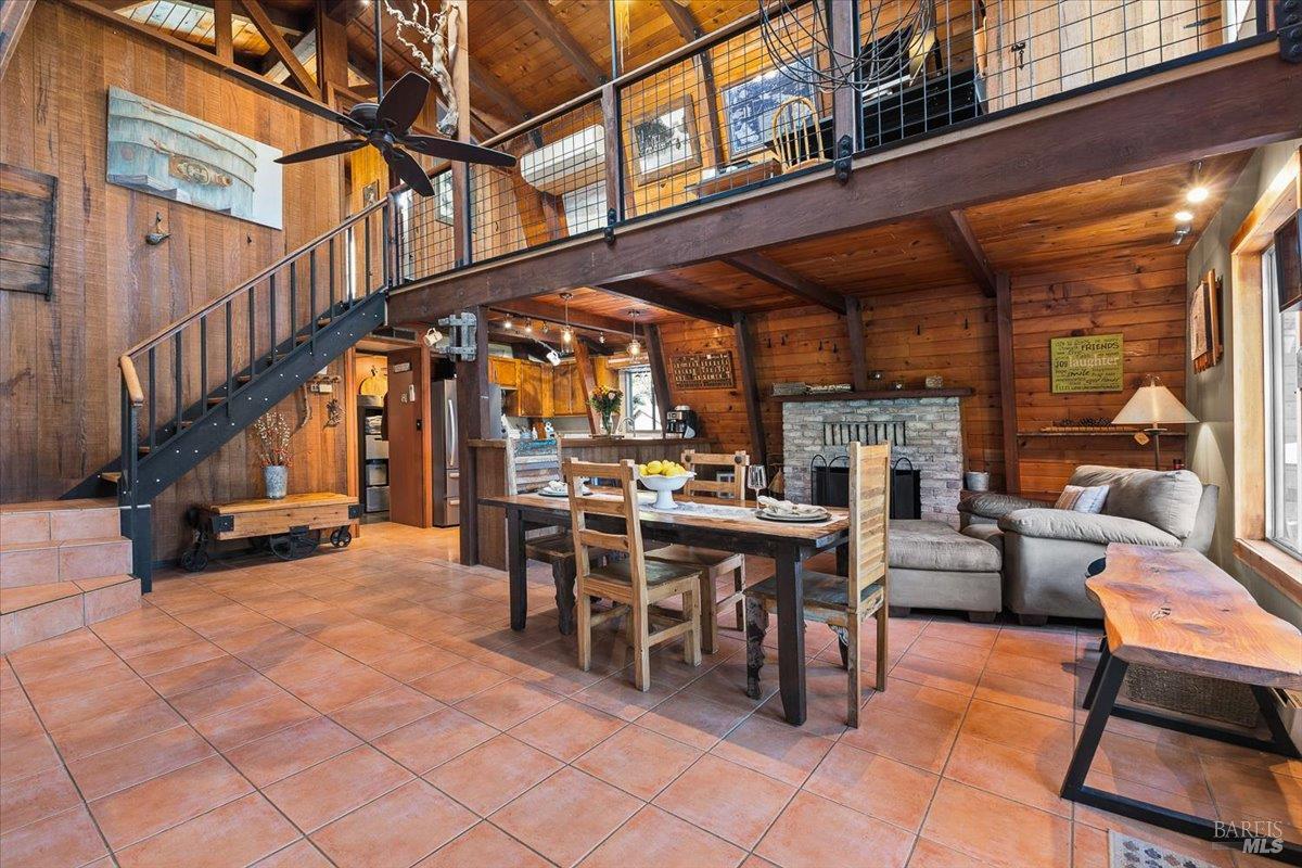 Detail Gallery Image 5 of 39 For 350 Canyon Rd, Geyserville,  CA 95441 - 2 Beds | 1/1 Baths