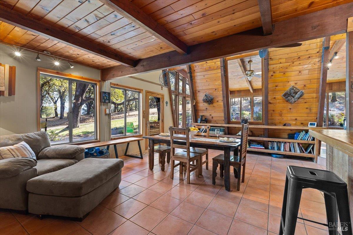 Detail Gallery Image 8 of 39 For 350 Canyon Rd, Geyserville,  CA 95441 - 2 Beds | 1/1 Baths