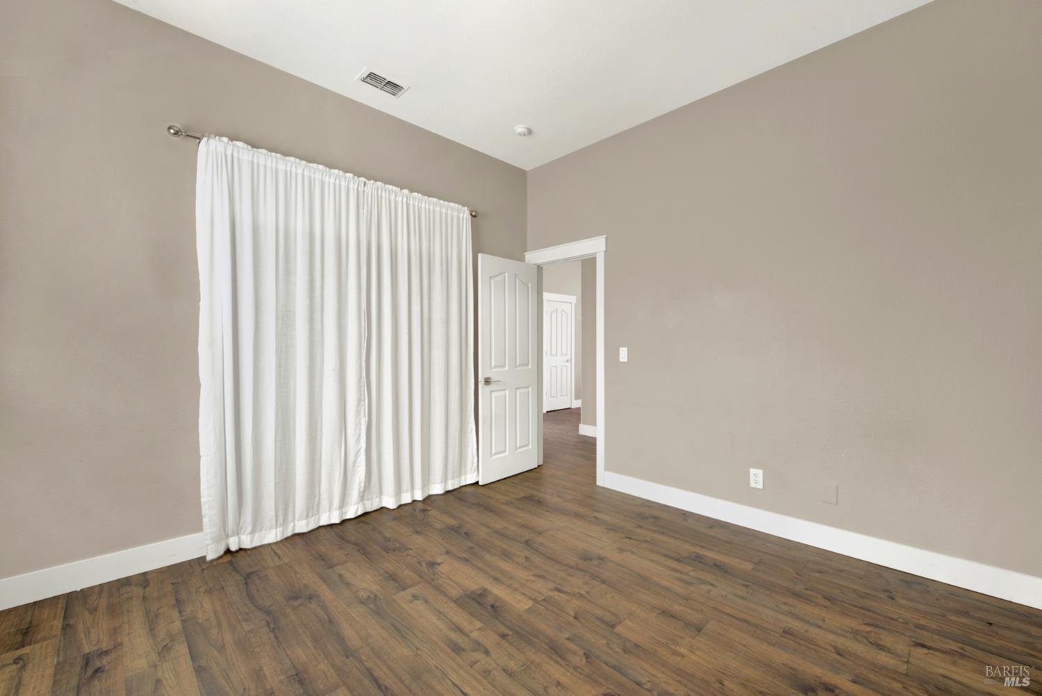 Detail Gallery Image 38 of 63 For 1721 Beale Cir, Suisun City,  CA 94585 - 3 Beds | 2 Baths