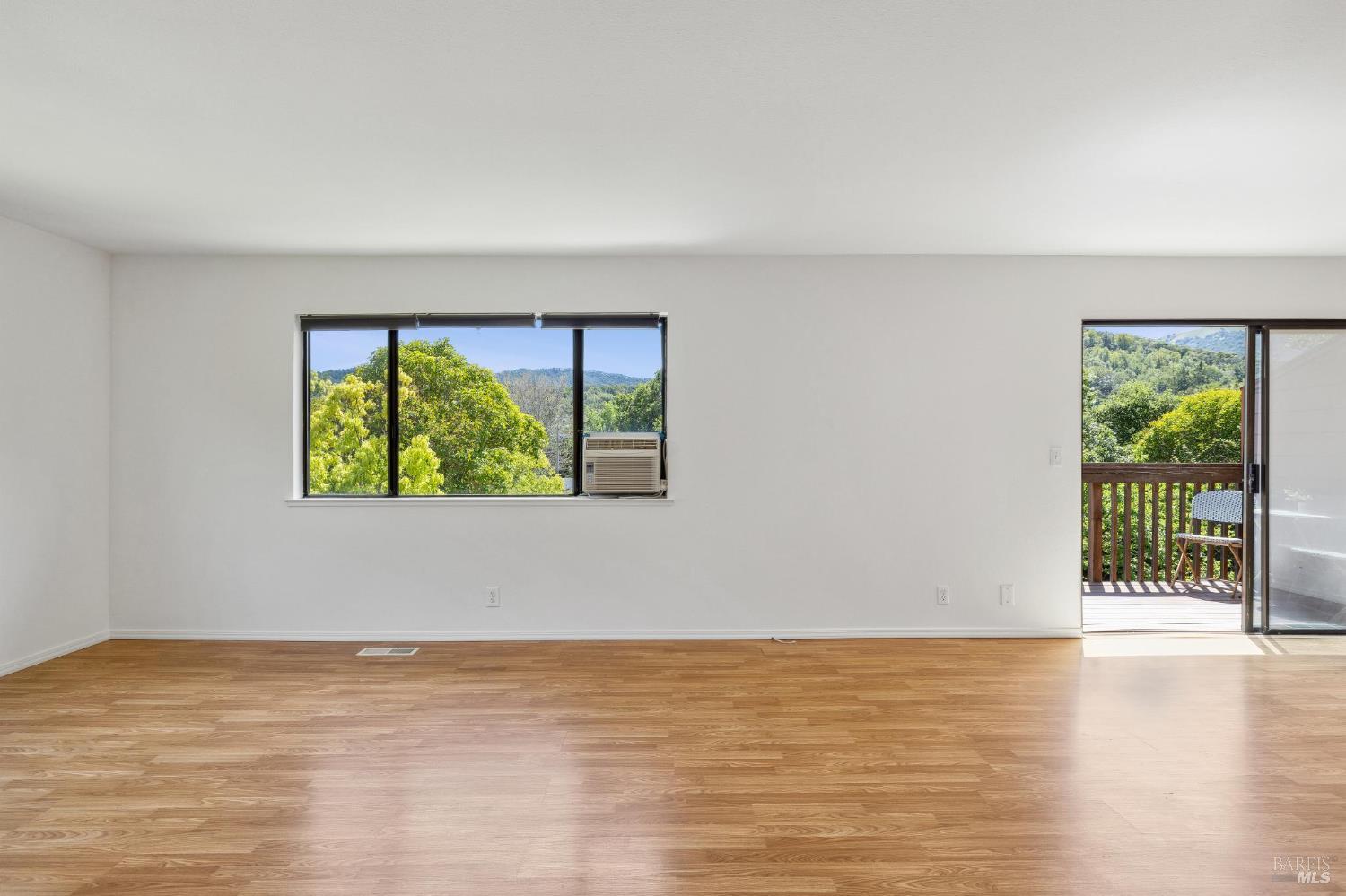 Detail Gallery Image 12 of 49 For 19 Shannon Ct, Novato,  CA 94949 - – Beds | – Baths