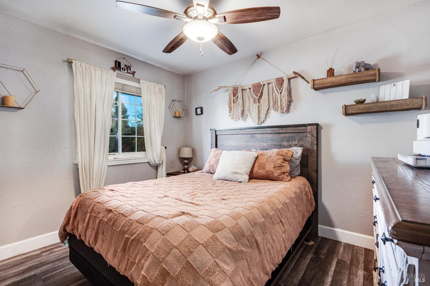 Detail Gallery Image 45 of 49 For 133 Bluebird Dr, Windsor,  CA 95492 - 4 Beds | 3/1 Baths