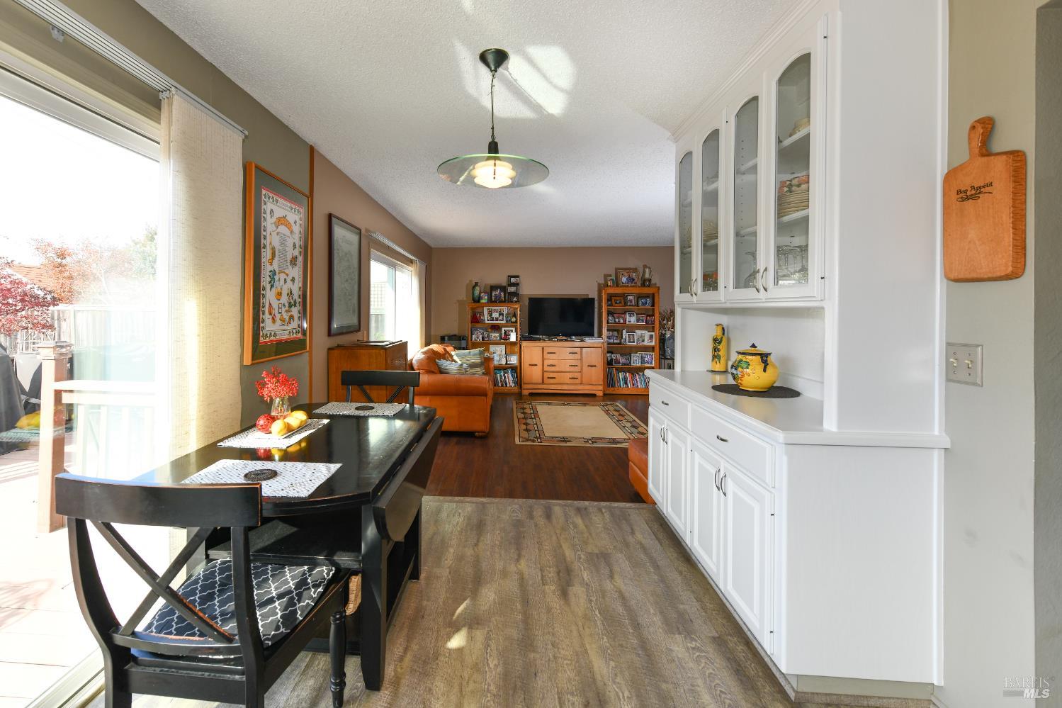 Detail Gallery Image 8 of 35 For 4139 via La Paz Unkn, Napa,  CA 94558 - 4 Beds | 2/1 Baths