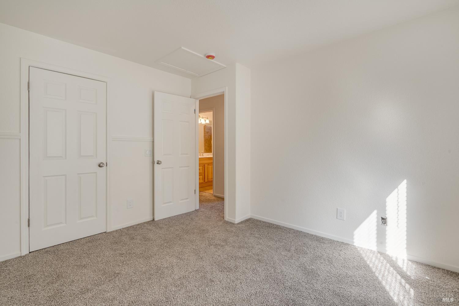 Detail Gallery Image 25 of 34 For 8843 Oakfield Ln, Windsor,  CA 95492 - 4 Beds | 2/1 Baths