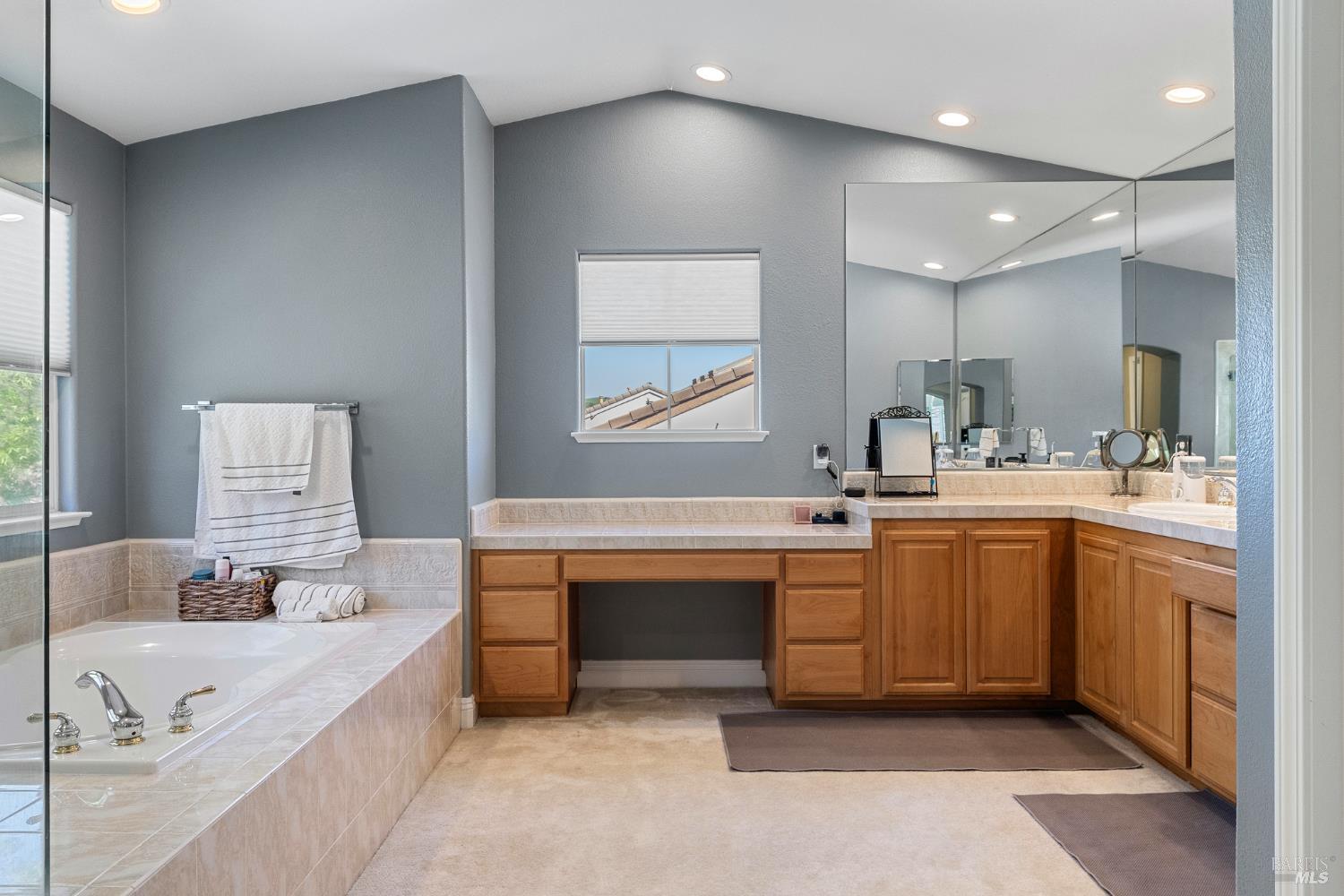 Detail Gallery Image 23 of 43 For 1149 Songwood Rd, Vallejo,  CA 94591 - 5 Beds | 3/1 Baths