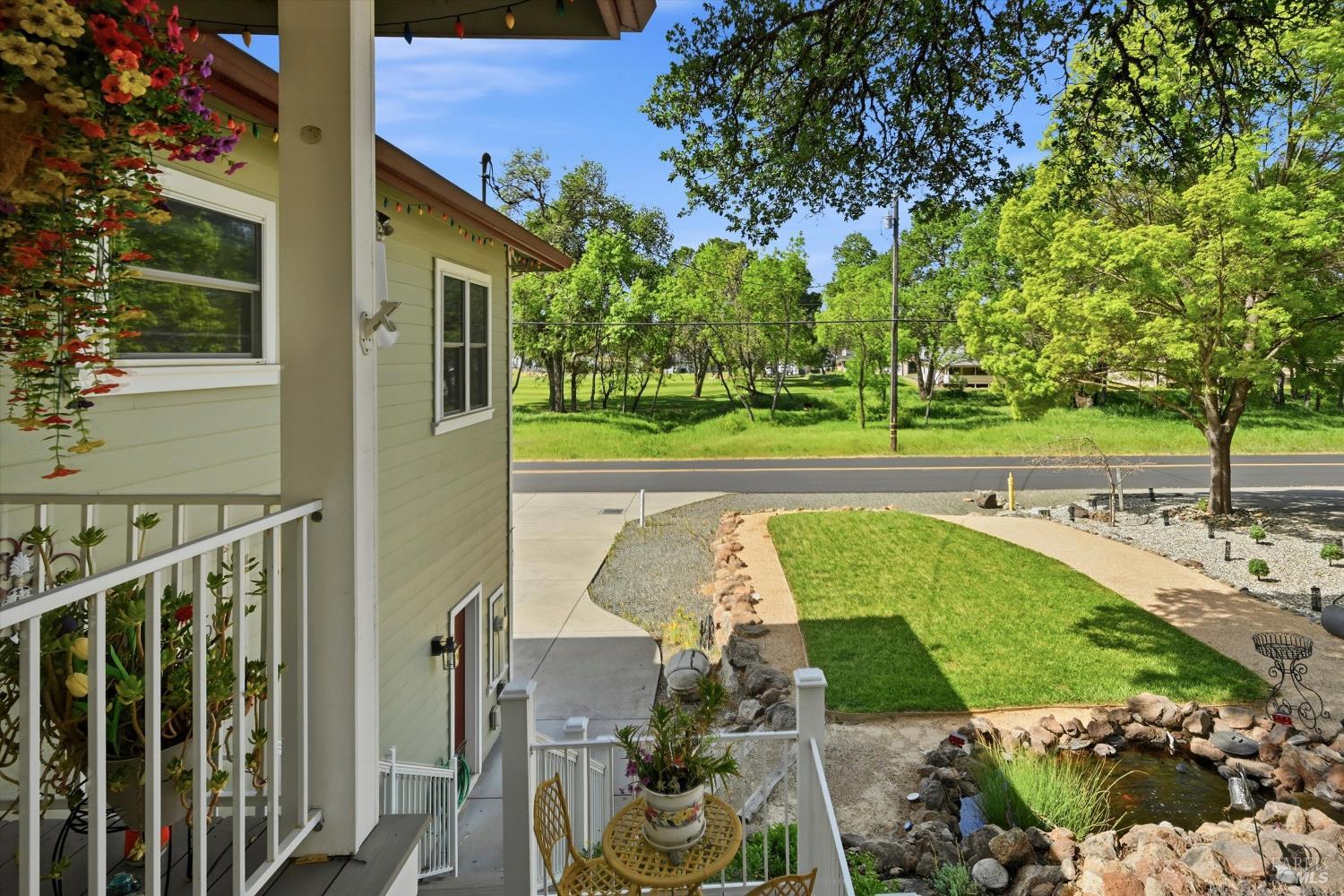 Detail Gallery Image 7 of 56 For 19614 Mountain Mdws, Hidden Valley Lake,  CA 95467 - 4 Beds | 3 Baths