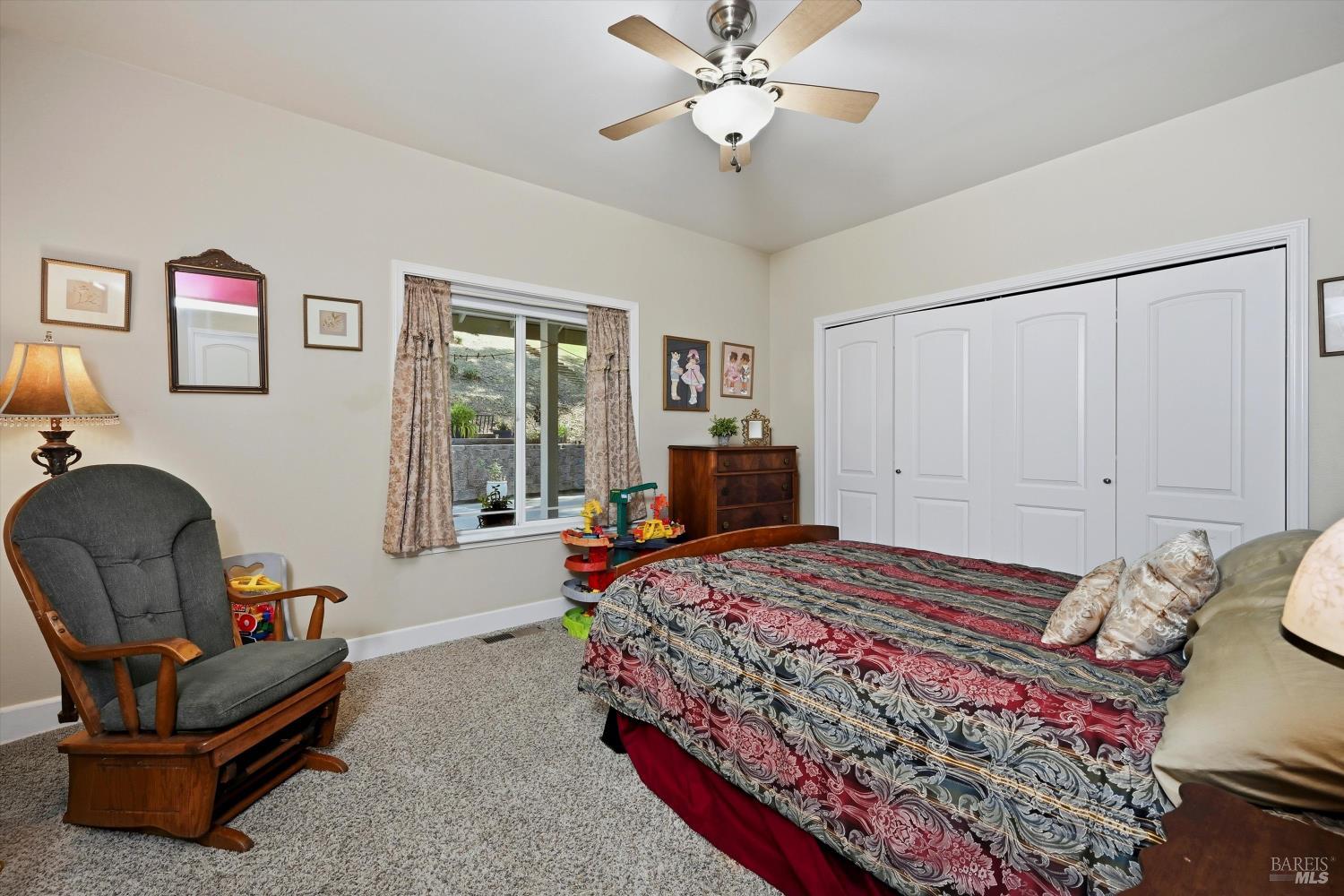 Detail Gallery Image 32 of 56 For 19614 Mountain Mdws, Hidden Valley Lake,  CA 95467 - 4 Beds | 3 Baths