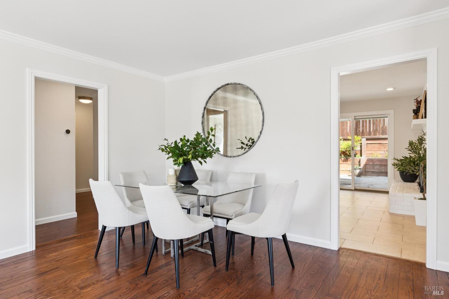 Detail Gallery Image 12 of 61 For 138 Kipling Dr, Mill Valley,  CA 94941 - 4 Beds | 3 Baths