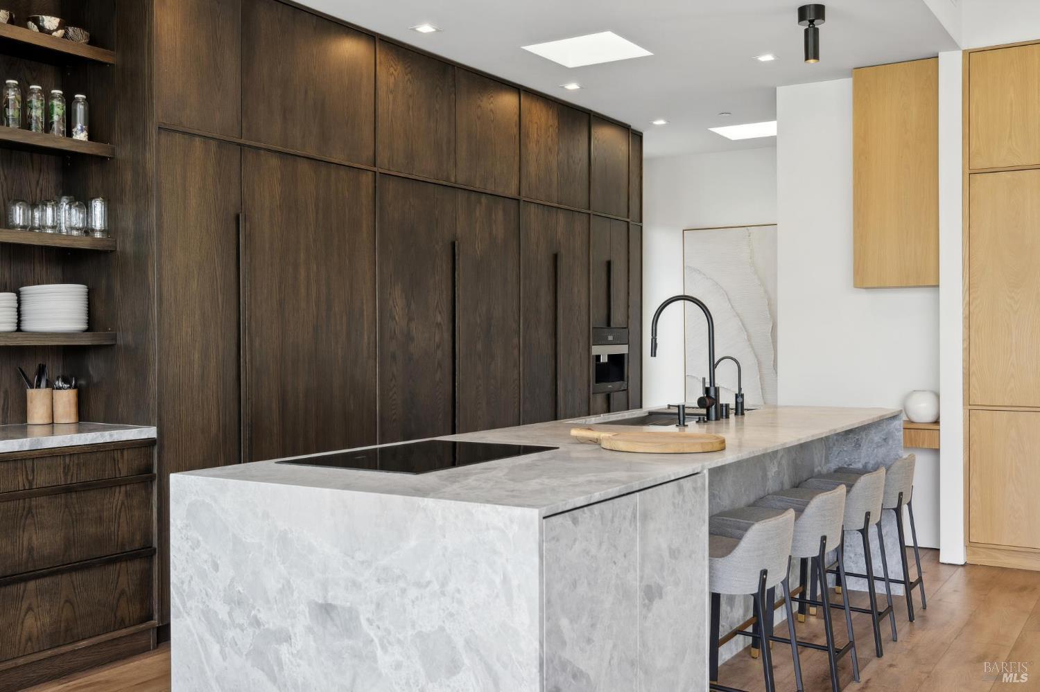 Detail Gallery Image 10 of 63 For 297 Seadrift Rd, Stinson Beach,  CA 94970 - 3 Beds | 2 Baths