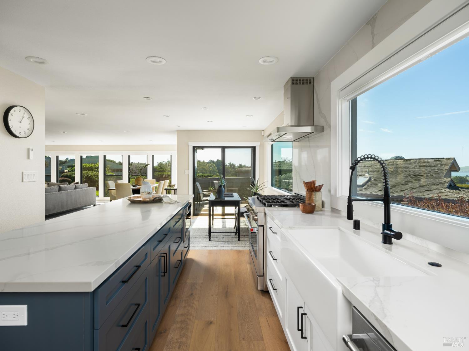 Detail Gallery Image 15 of 43 For 142 Poppy Ct, Bodega Bay,  CA 94923 - 3 Beds | 3 Baths