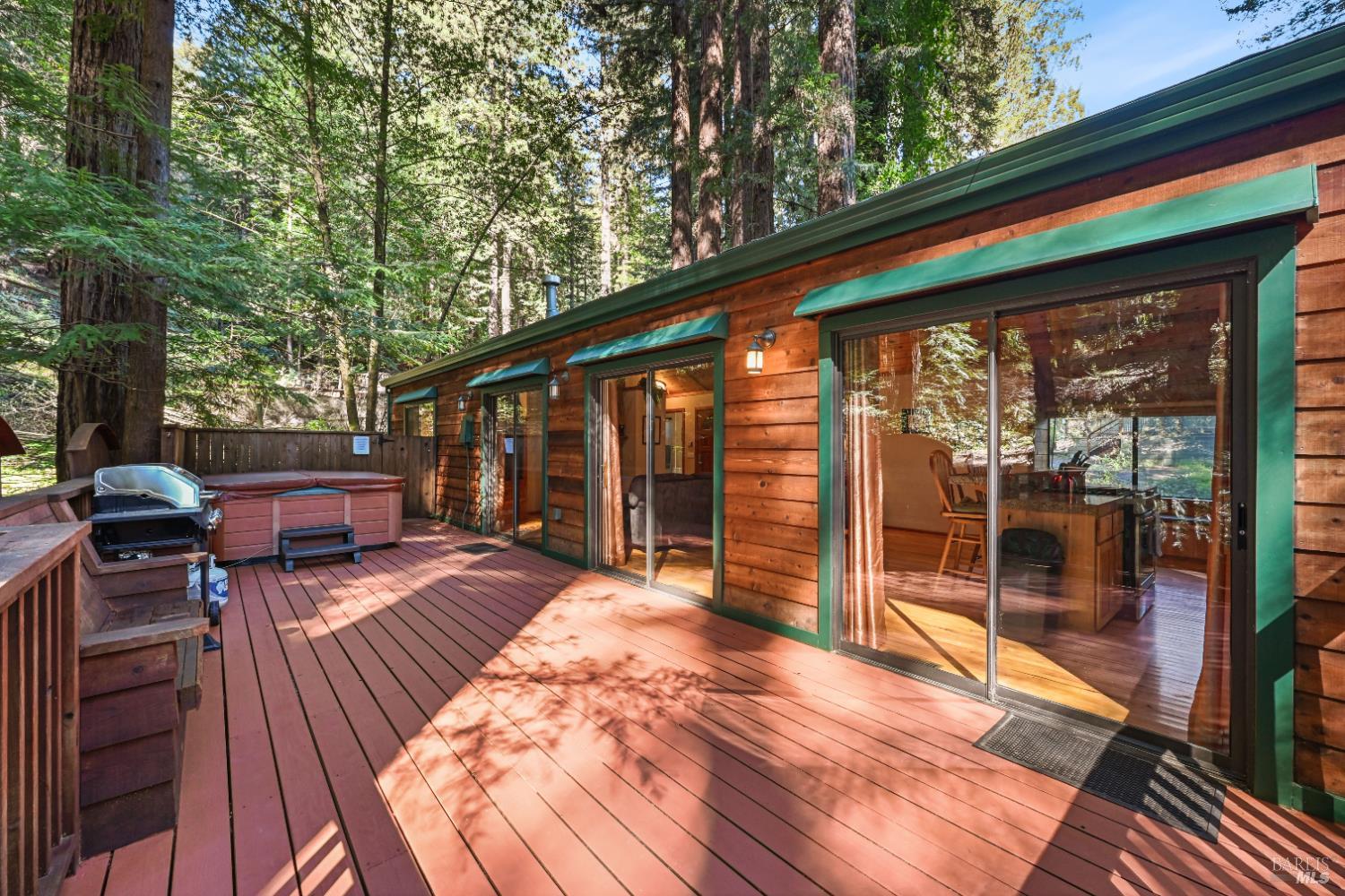 Detail Gallery Image 2 of 36 For 9 Huckleberry Hts, Cazadero,  CA 95421 - 1 Beds | 1 Baths