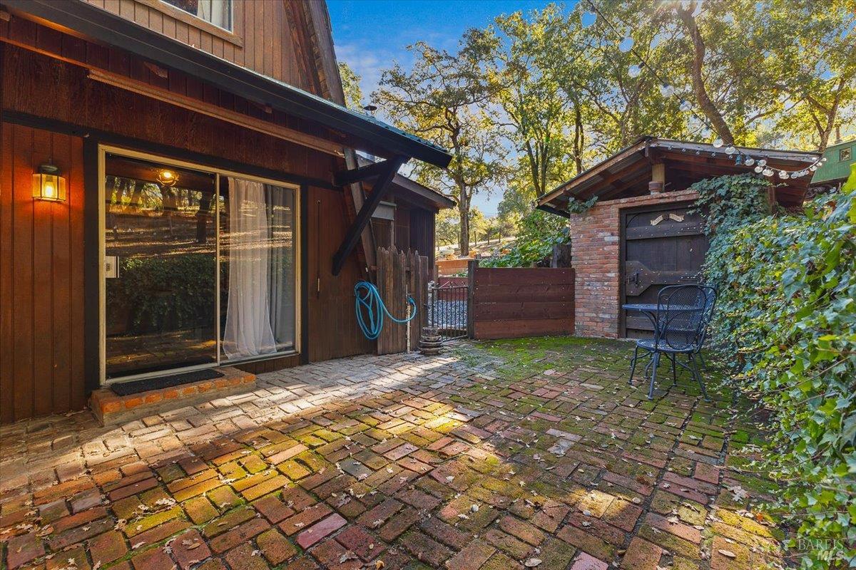 Detail Gallery Image 19 of 39 For 350 Canyon Rd, Geyserville,  CA 95441 - 2 Beds | 1/1 Baths