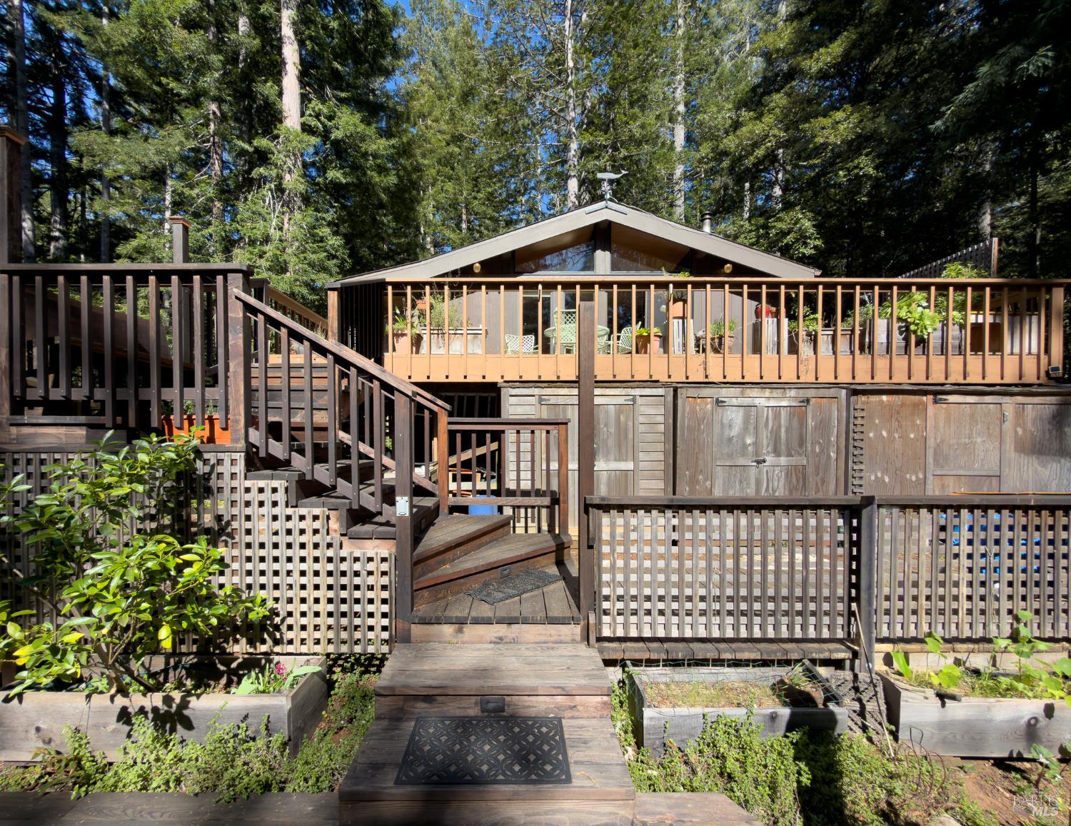 Detail Gallery Image 2 of 28 For 45516 Sunset Dr, Gualala,  CA 95445 - 2 Beds | 1 Baths