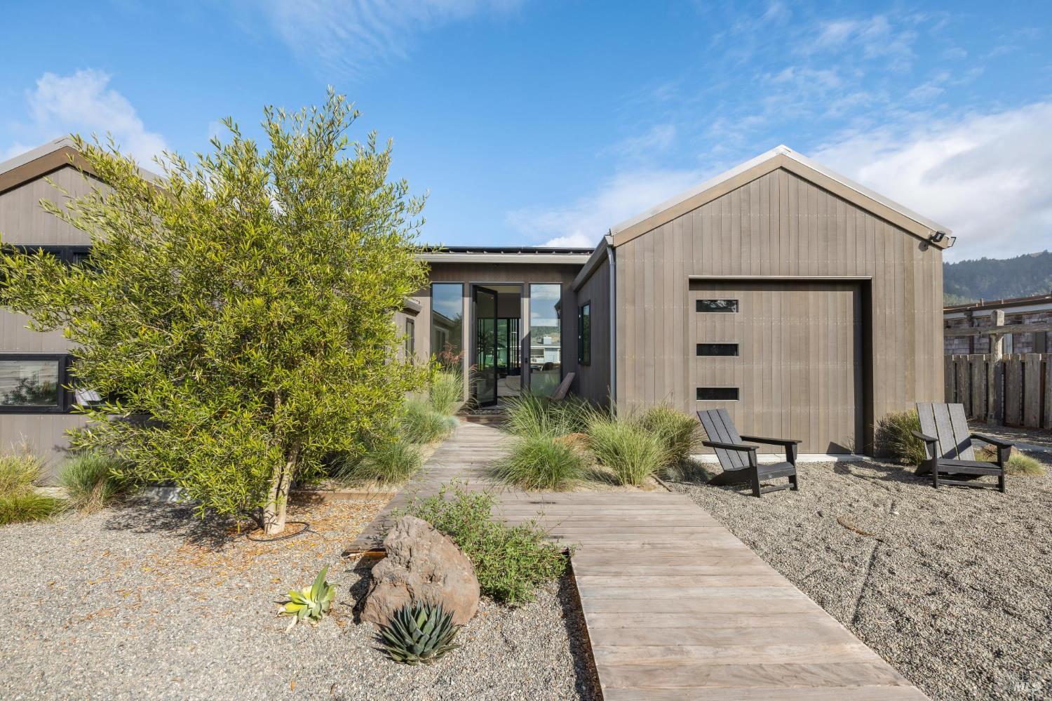 Detail Gallery Image 49 of 63 For 297 Seadrift Rd, Stinson Beach,  CA 94970 - 3 Beds | 2 Baths