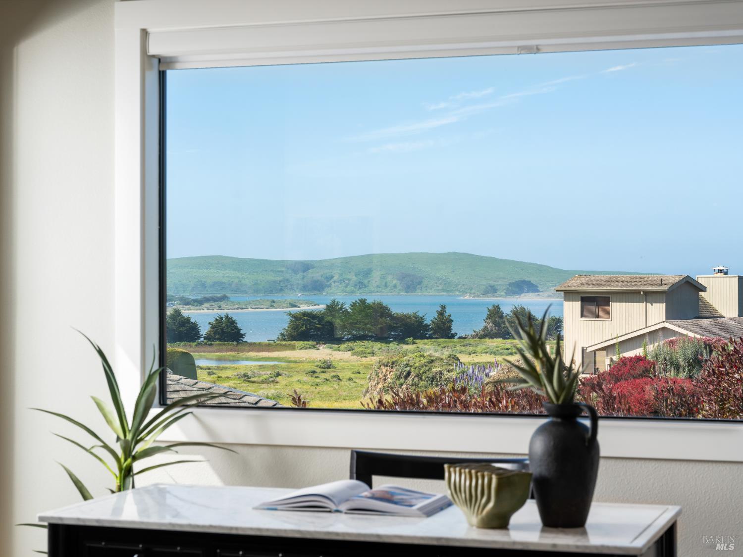 Detail Gallery Image 16 of 43 For 142 Poppy Ct, Bodega Bay,  CA 94923 - 3 Beds | 3 Baths