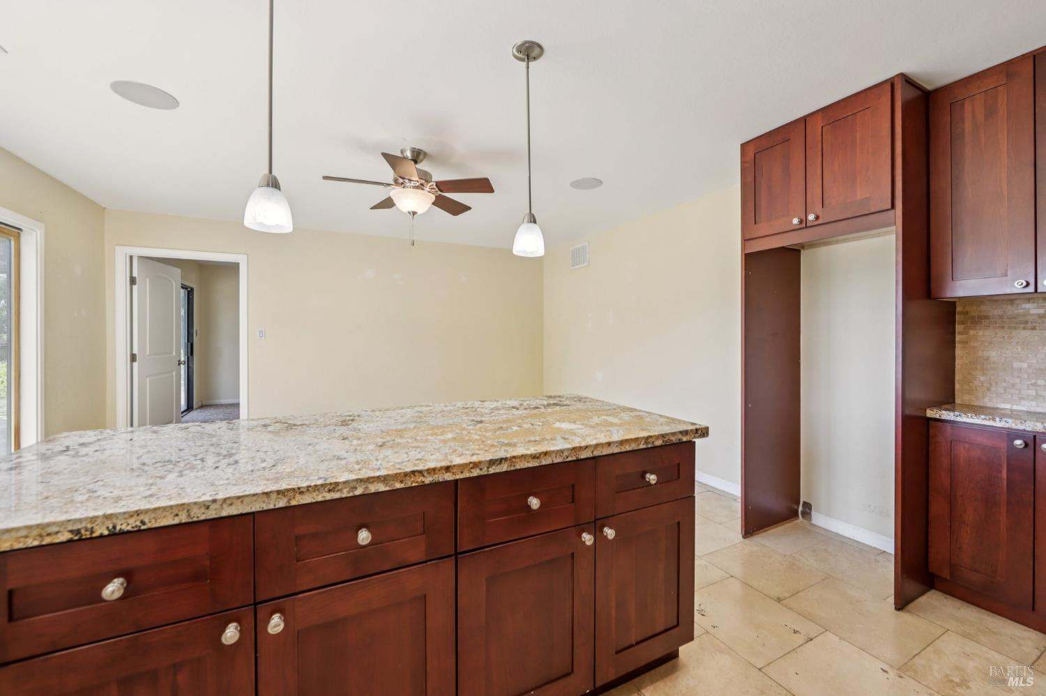 Detail Gallery Image 27 of 96 For 4084 Atlas Peak Rd, Napa,  CA 94558 - 5 Beds | 3/1 Baths