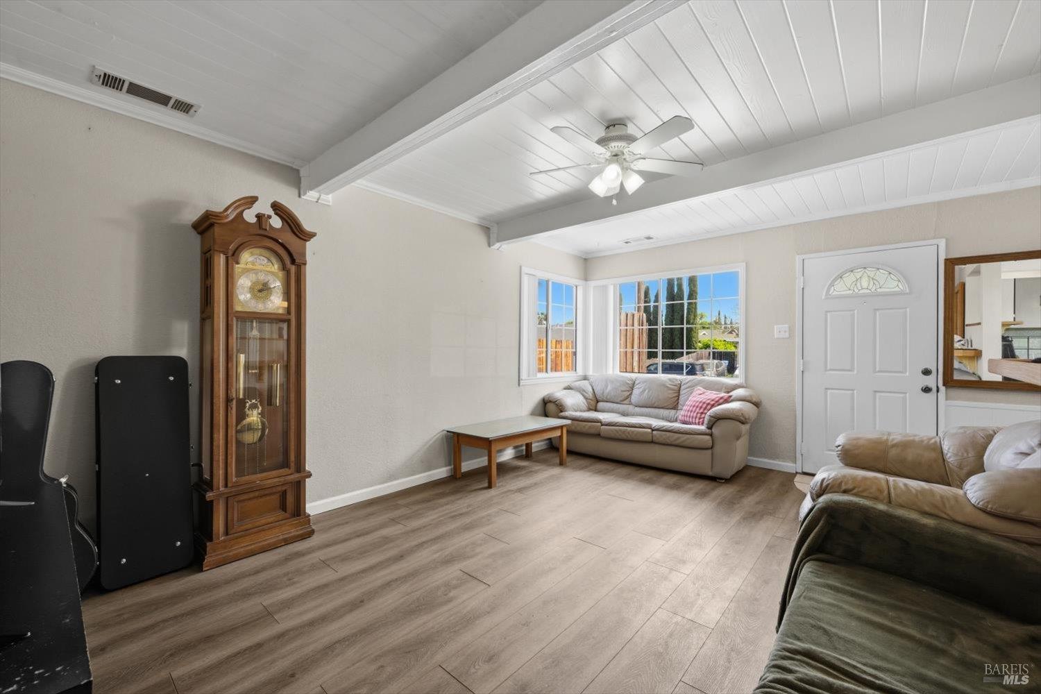 Detail Gallery Image 11 of 46 For 19 Wharf Dr, Pittsburg,  CA 94565 - 2 Beds | 1/1 Baths