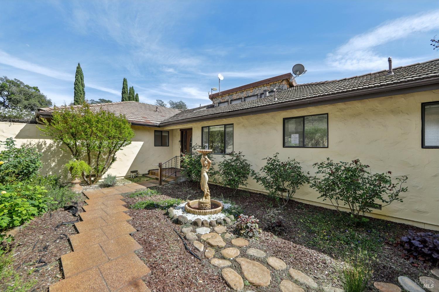 Detail Gallery Image 7 of 96 For 4084 Atlas Peak Rd, Napa,  CA 94558 - 5 Beds | 3/1 Baths