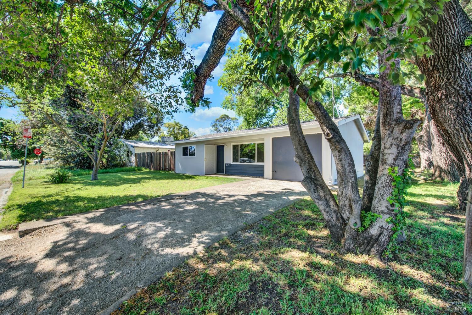 Detail Gallery Image 3 of 60 For 219 Hamilton Dr, Fairfield,  CA 94533 - 2 Beds | 1 Baths