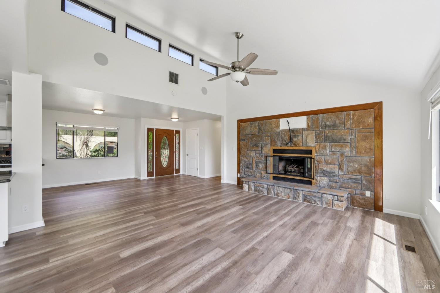 Detail Gallery Image 11 of 96 For 4084 Atlas Peak Rd, Napa,  CA 94558 - 5 Beds | 3/1 Baths