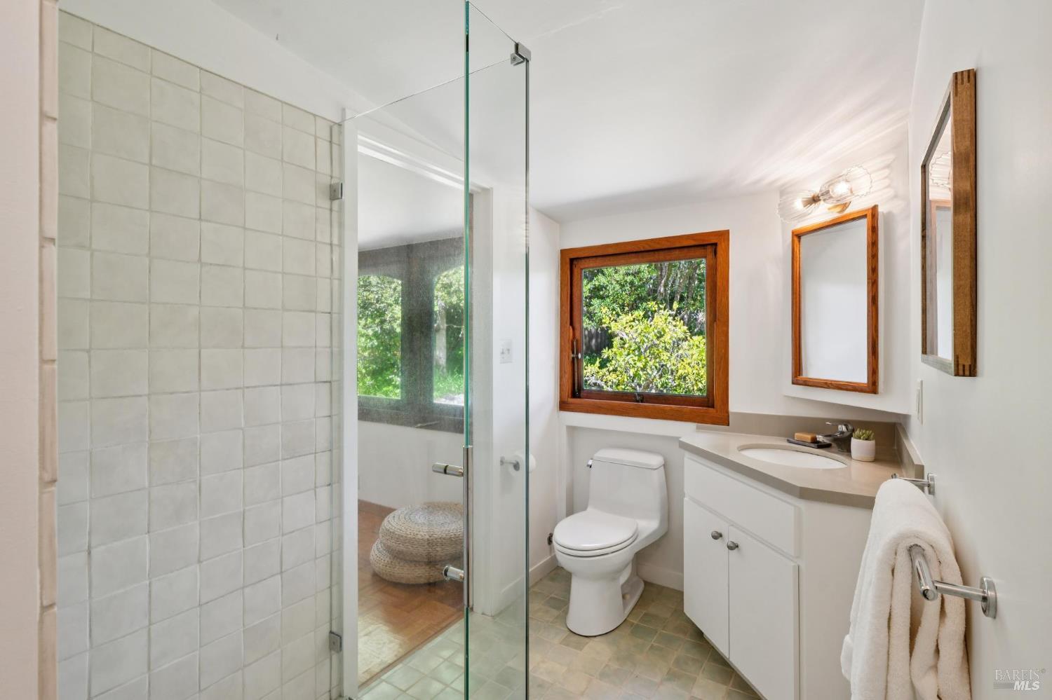 Detail Gallery Image 19 of 55 For 9 Portola Ave, Point Reyes Station,  CA 94956 - 3 Beds | 2 Baths