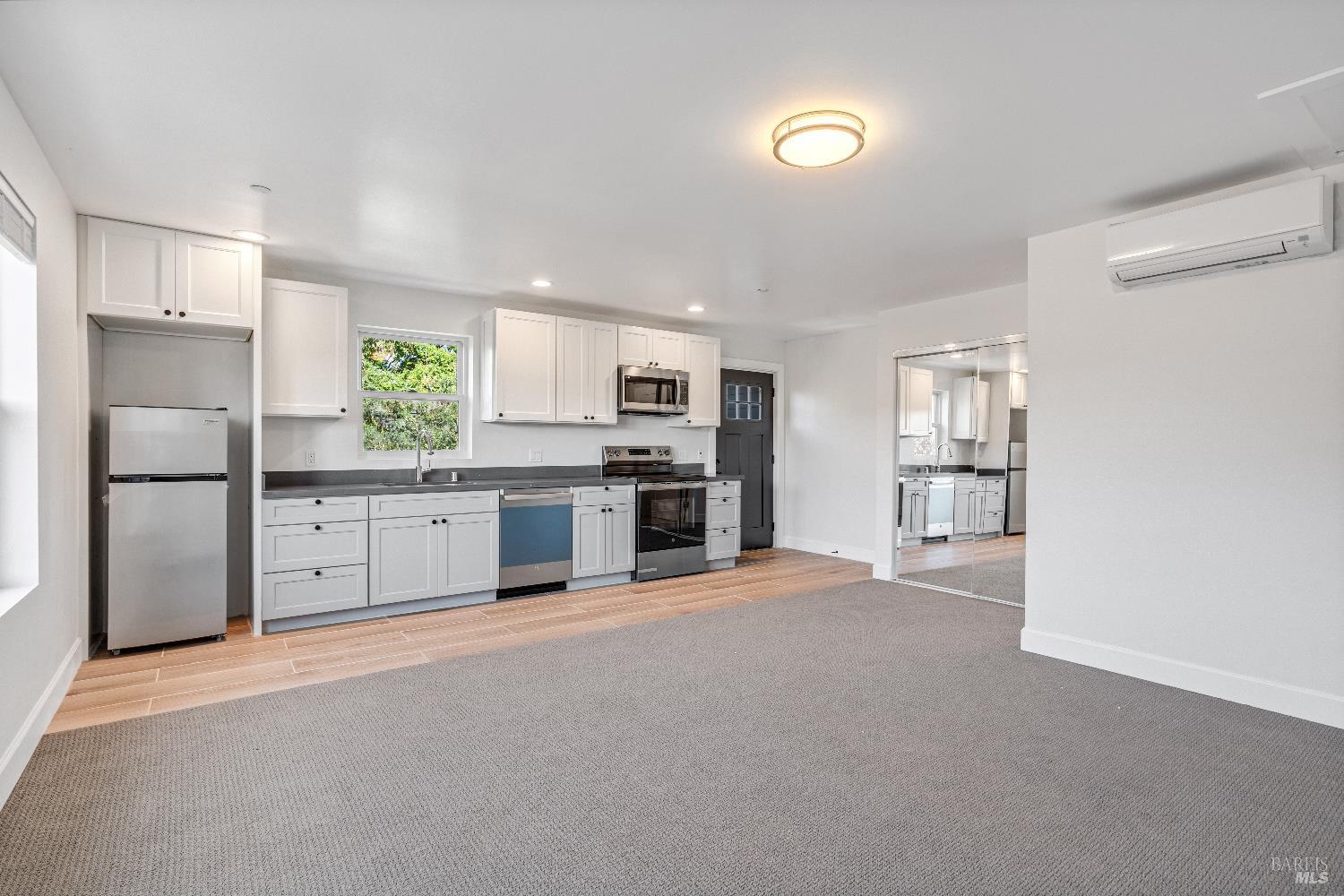 Detail Gallery Image 16 of 16 For 109 Paul Wittke Dr, Healdsburg,  CA 95448 - 5 Beds | 3/1 Baths