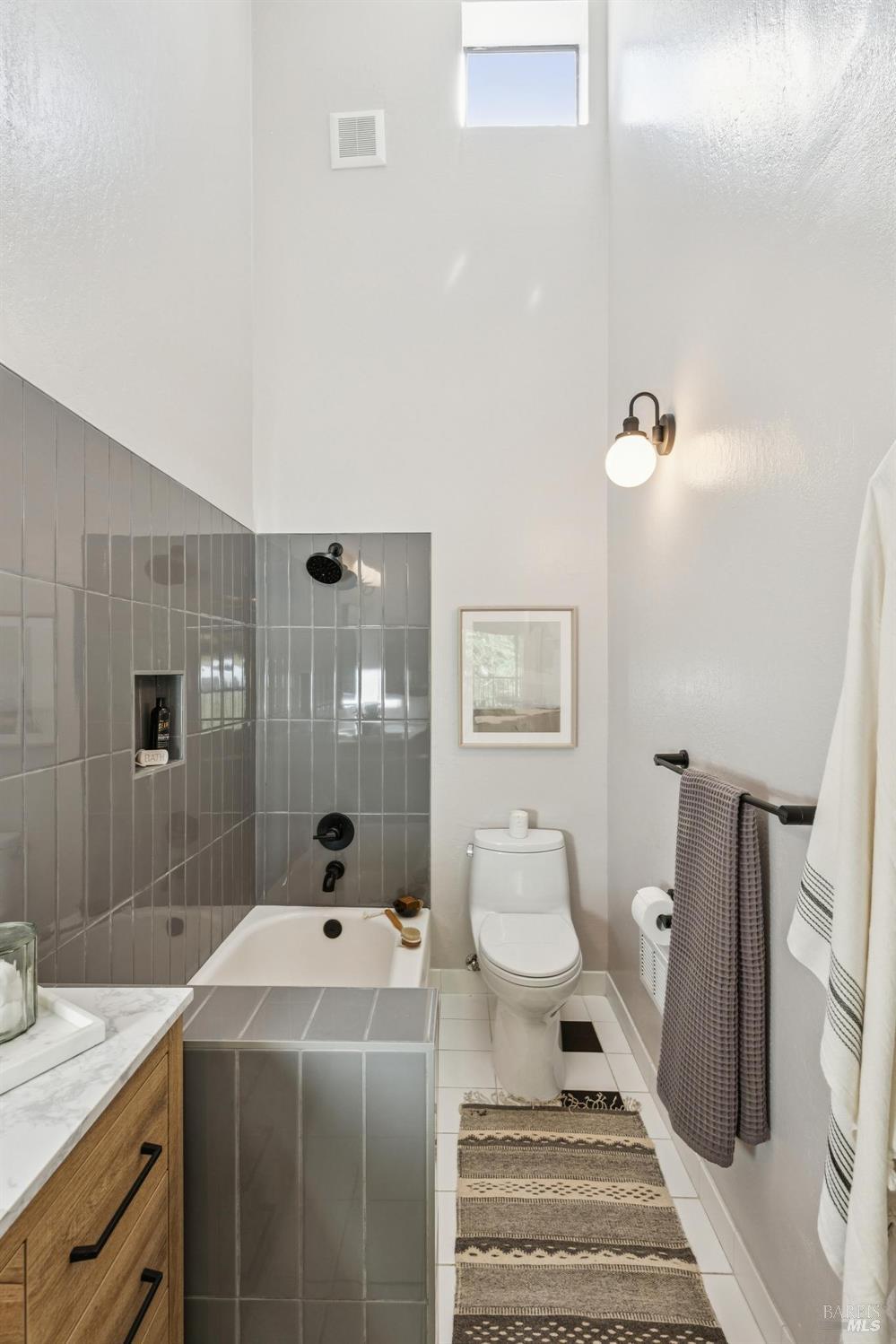 Detail Gallery Image 43 of 62 For 11 Love Ct, Fairfax,  CA 94930 - 2 Beds | 2/1 Baths