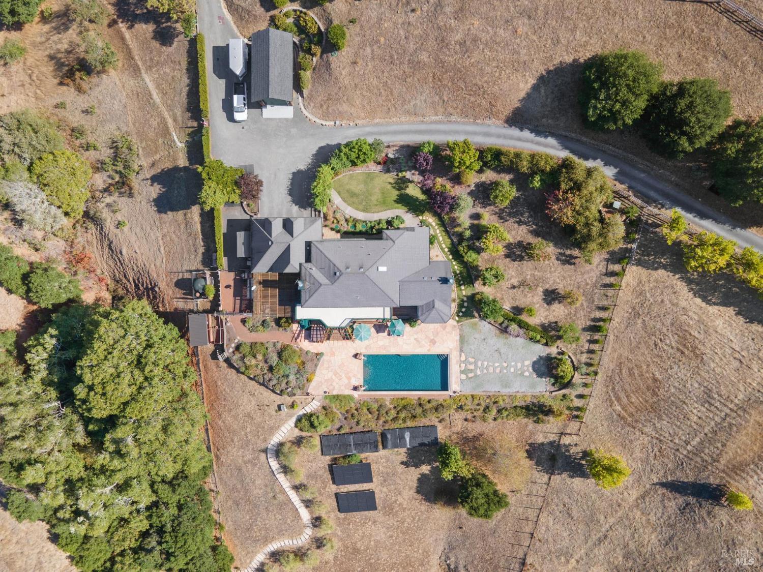 Detail Gallery Image 10 of 99 For 6381 Nicasio Valley Rd, Nicasio,  CA 94946 - 3 Beds | 2/1 Baths