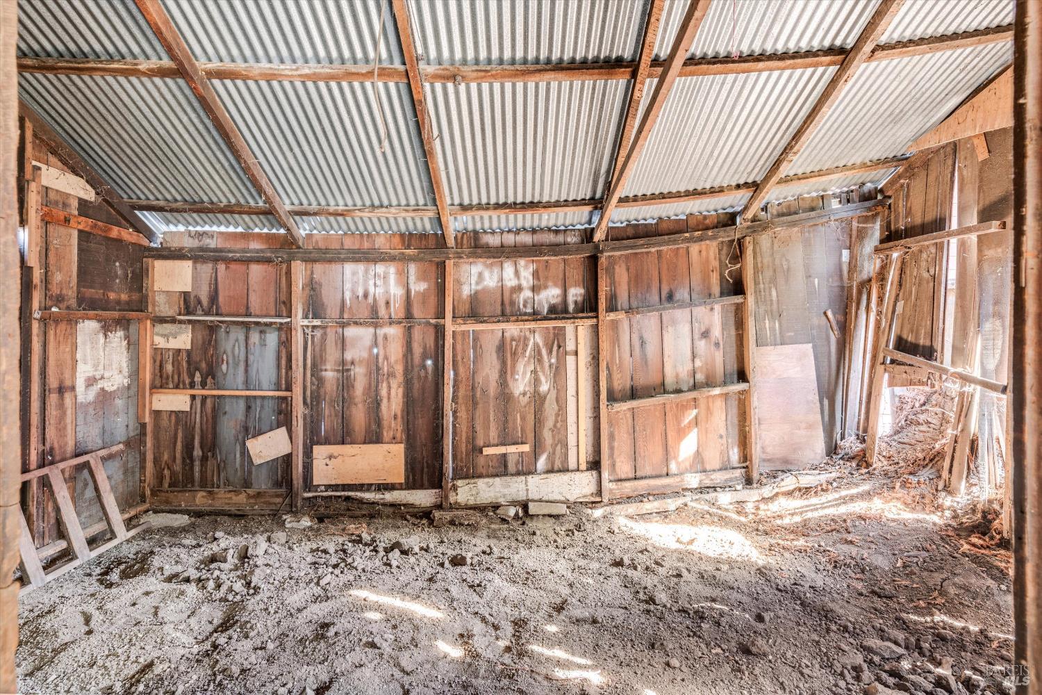 Detail Gallery Image 25 of 32 For 611 Petaluma Blvd, Petaluma,  CA 94952 - 2 Beds | 1 Baths