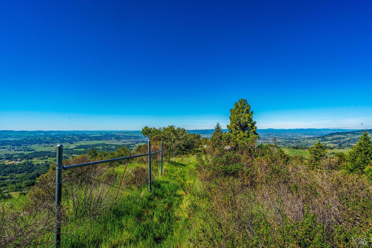 Detail Gallery Image 30 of 99 For 6048 Hyland Way, Penngrove,  CA 94951 - – Beds | – Baths