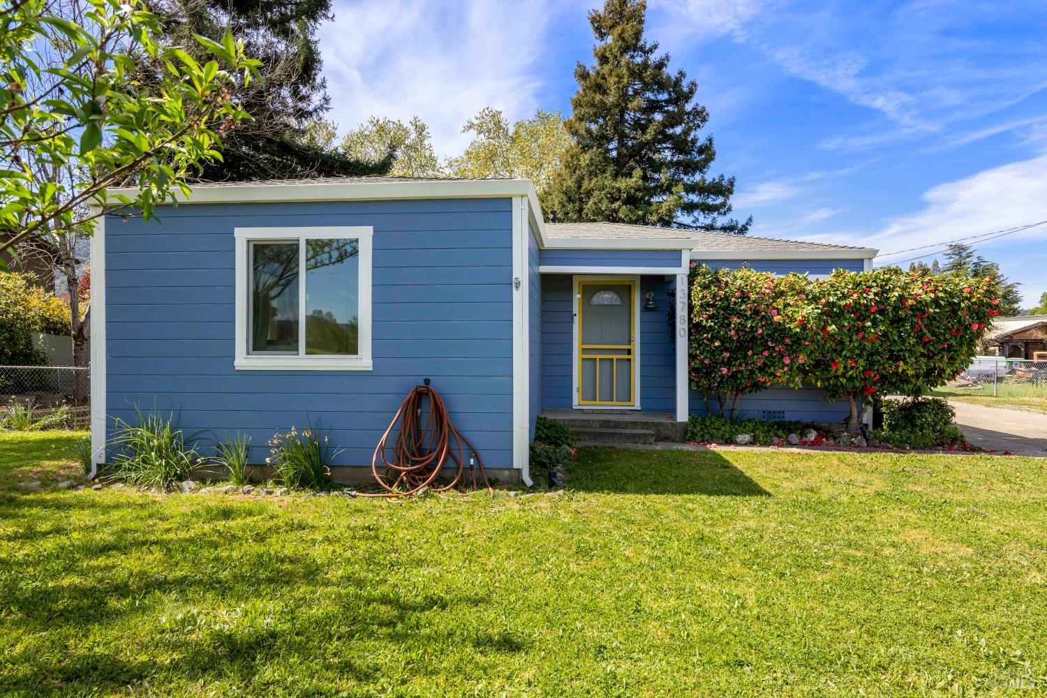 Detail Gallery Image 25 of 34 For 13780 Mountain House Rd, Hopland,  CA 95449 - 3 Beds | 1 Baths