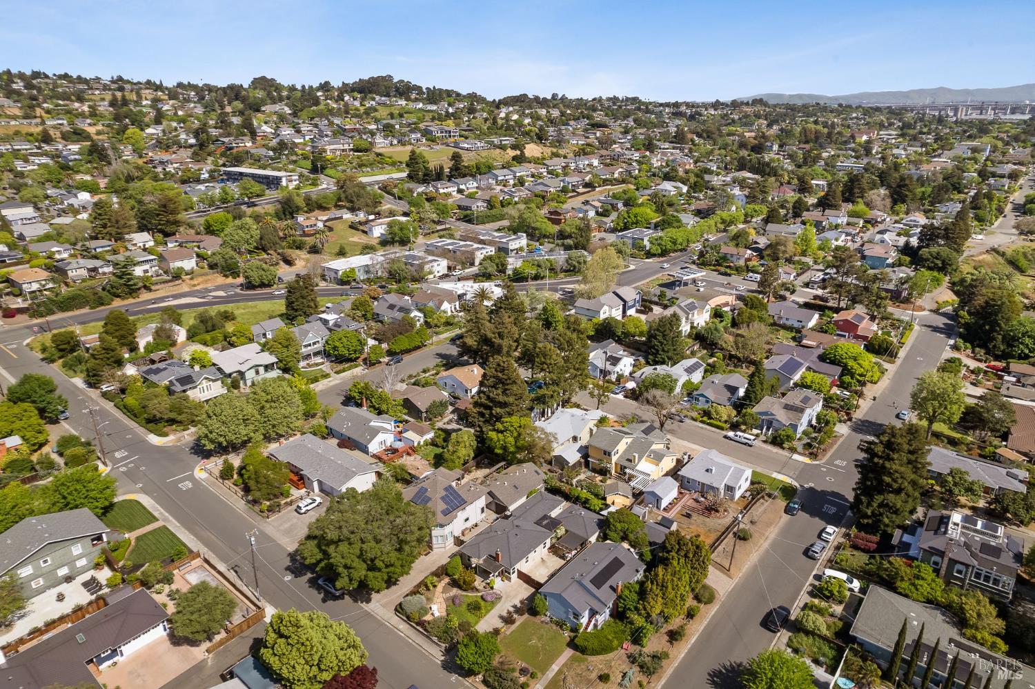 Detail Gallery Image 50 of 57 For 914 W 6th St, Benicia,  CA 94510 - 3 Beds | 2 Baths