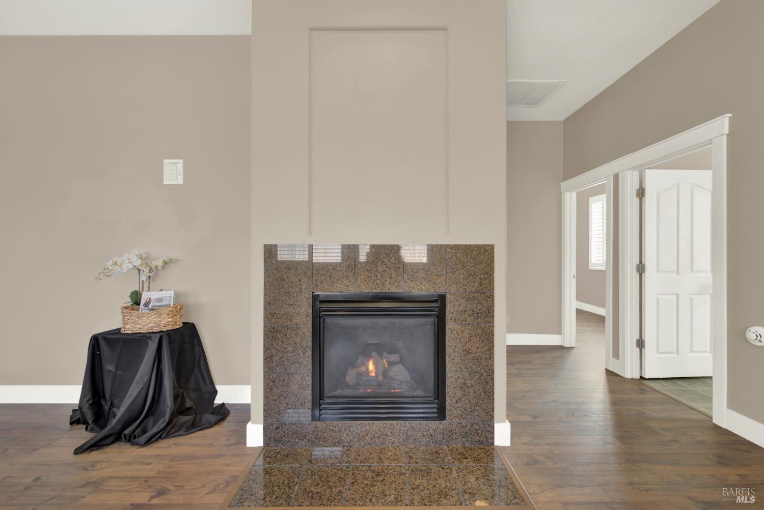 Detail Gallery Image 14 of 63 For 1721 Beale Cir, Suisun City,  CA 94585 - 3 Beds | 2 Baths