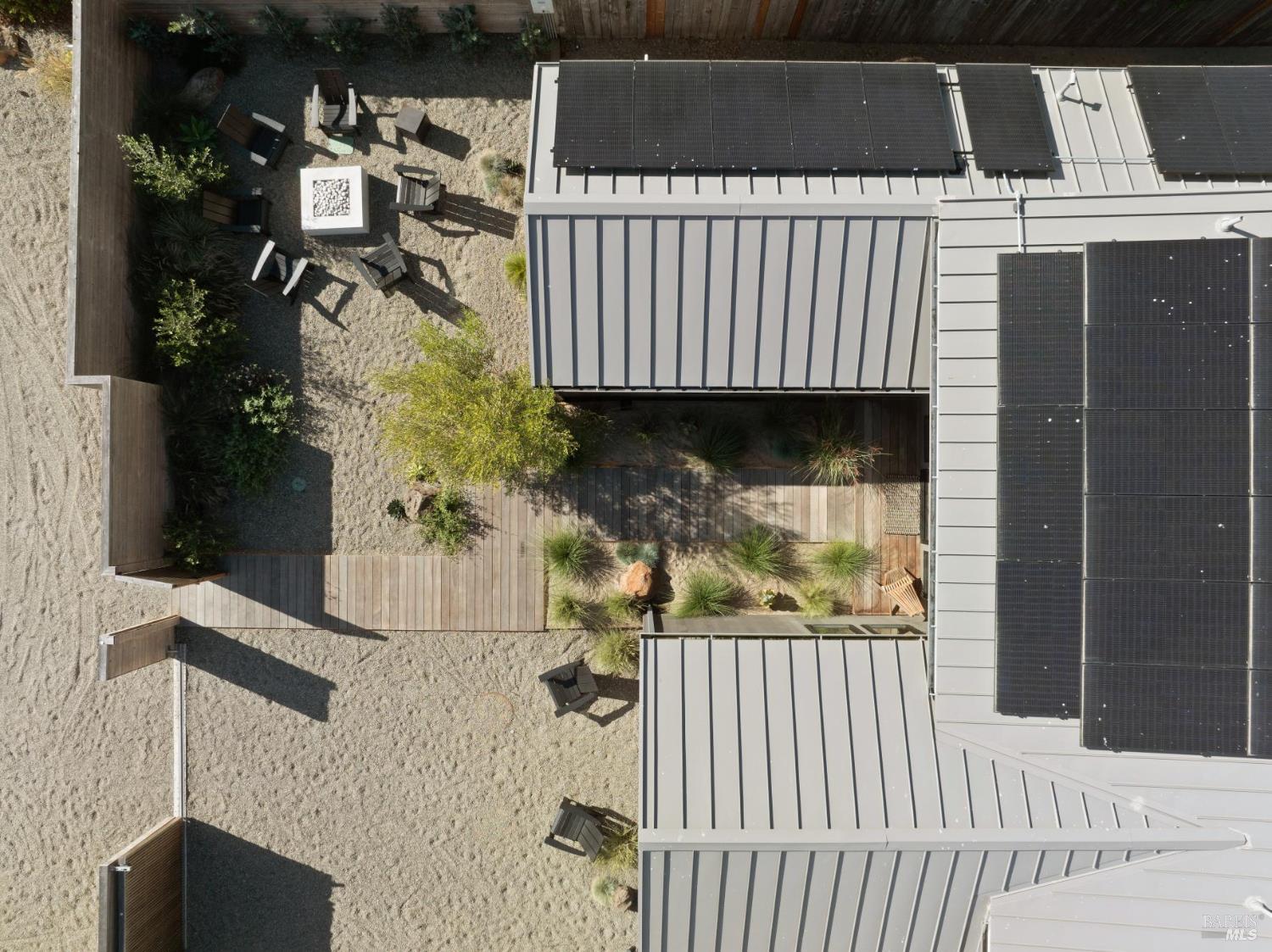 Detail Gallery Image 31 of 63 For 297 Seadrift Rd, Stinson Beach,  CA 94970 - 3 Beds | 2 Baths