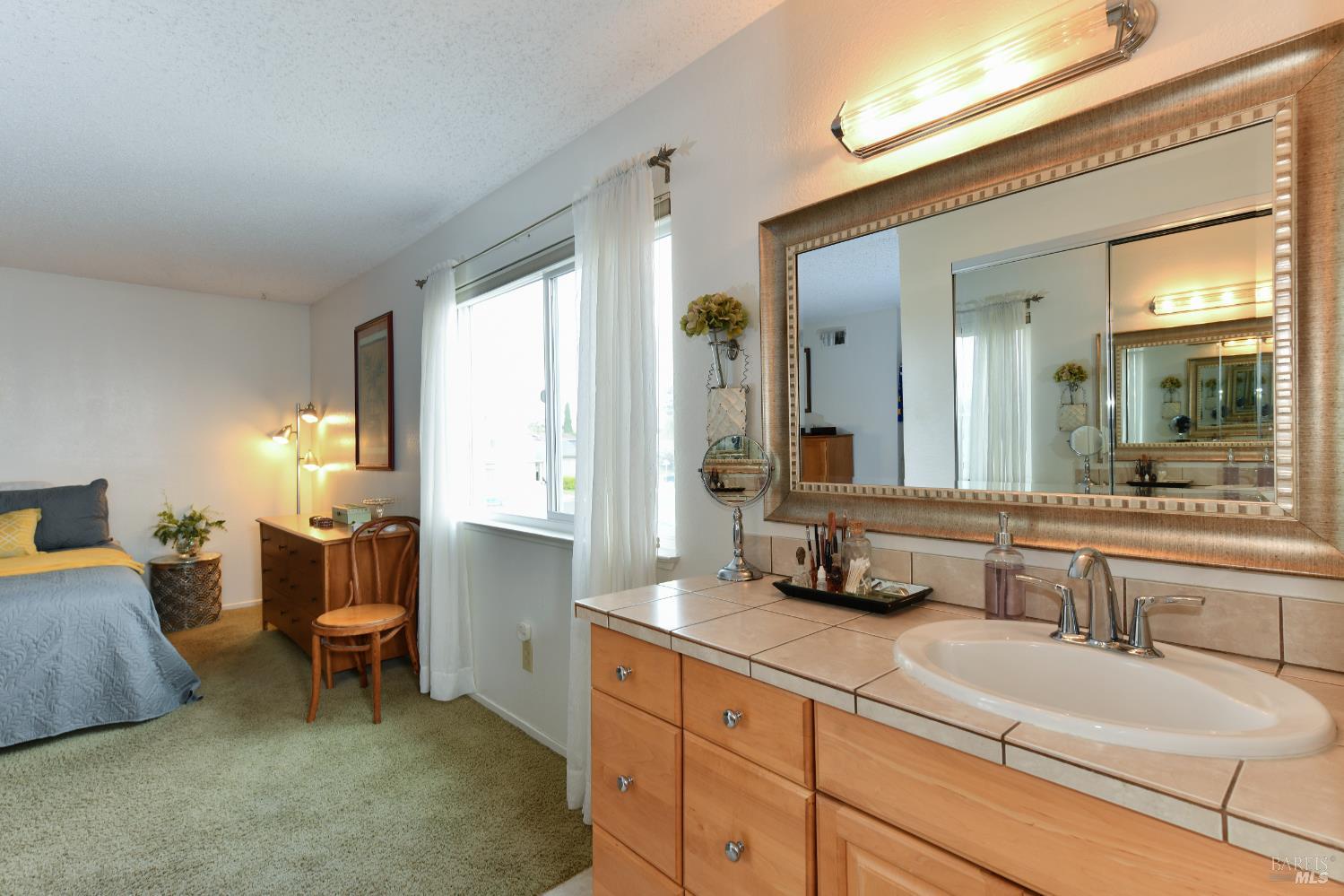 Detail Gallery Image 18 of 35 For 4139 via La Paz Unkn, Napa,  CA 94558 - 4 Beds | 2/1 Baths