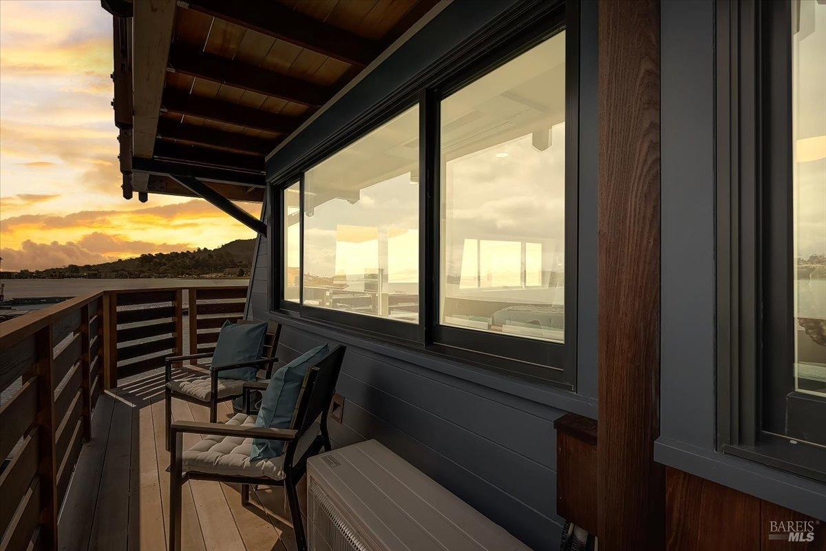 Detail Gallery Image 5 of 26 For 11 Commodore Marina Unkn, Mill Valley,  CA 94941 - 4 Beds | 4 Baths