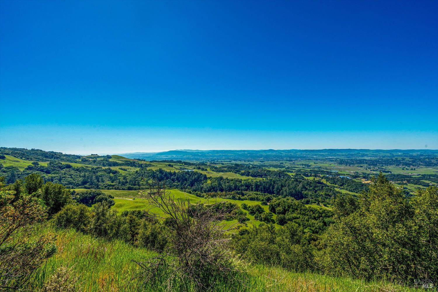 Detail Gallery Image 28 of 99 For 6048 Hyland Way, Penngrove,  CA 94951 - – Beds | – Baths