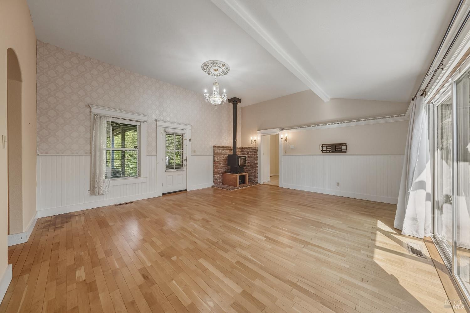 Detail Gallery Image 27 of 71 For 150 Clearlake Ave, Lakeport,  CA 95453 - 6 Beds | 6/1 Baths