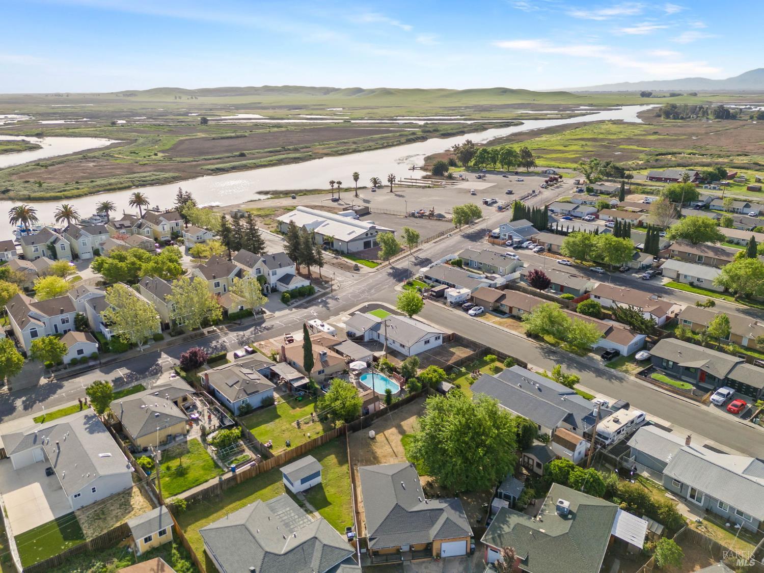 Detail Gallery Image 31 of 31 For 1113 Kellogg St, Suisun City,  CA 94585 - 4 Beds | 2 Baths