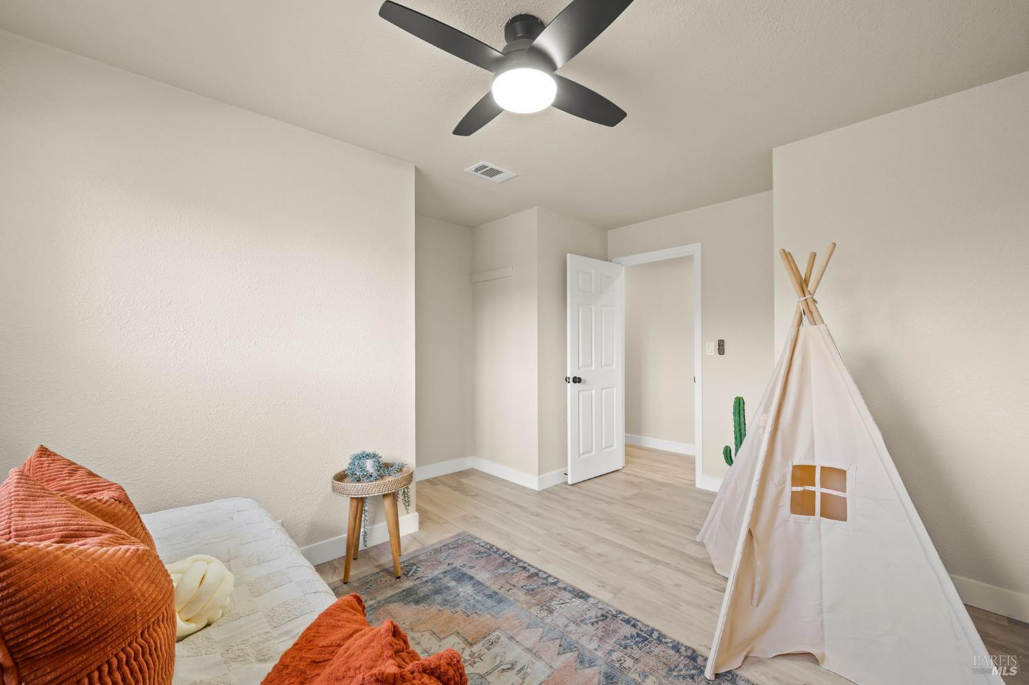 Detail Gallery Image 15 of 31 For 1113 Kellogg St, Suisun City,  CA 94585 - 4 Beds | 2 Baths