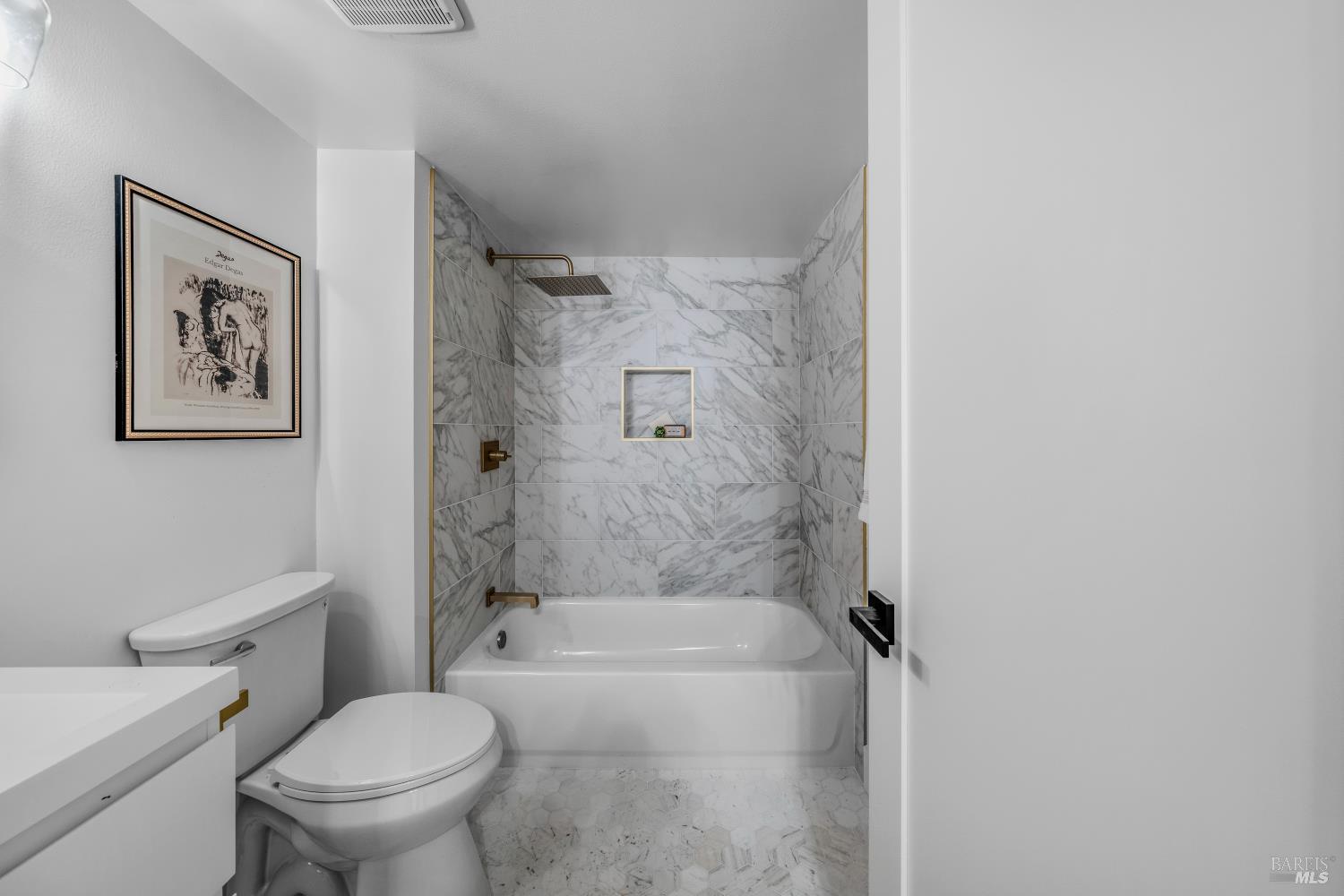 Detail Gallery Image 22 of 30 For 202 Albion Ct, Novato,  CA 94947 - 3 Beds | 2/1 Baths