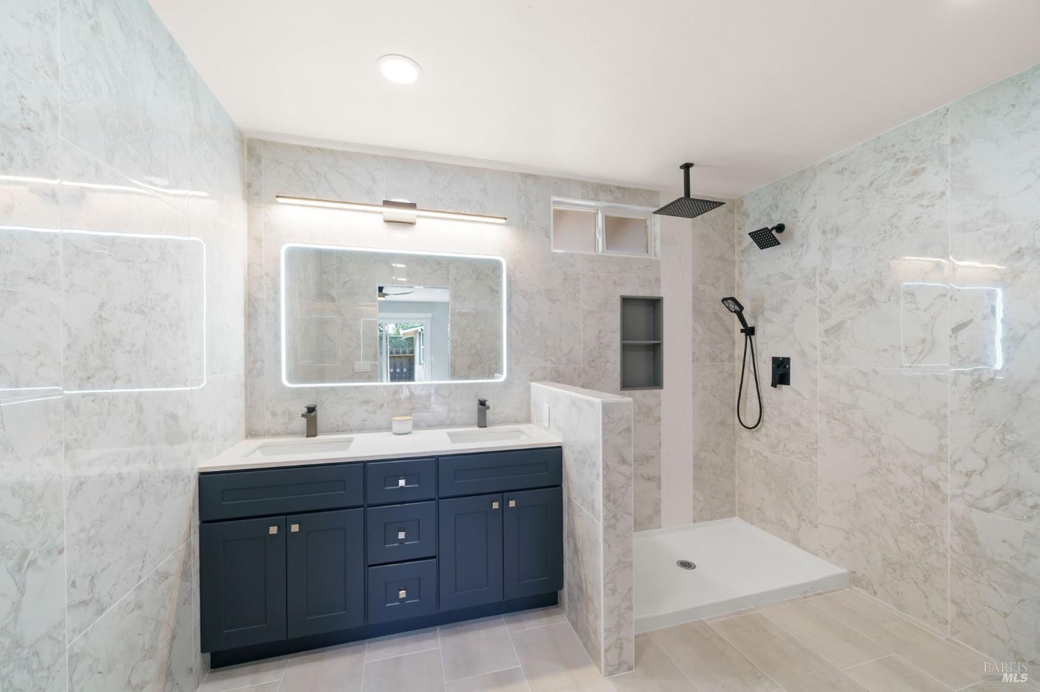 Detail Gallery Image 30 of 44 For 172 Salinas Dr, Vacaville,  CA 95688 - 4 Beds | 2 Baths