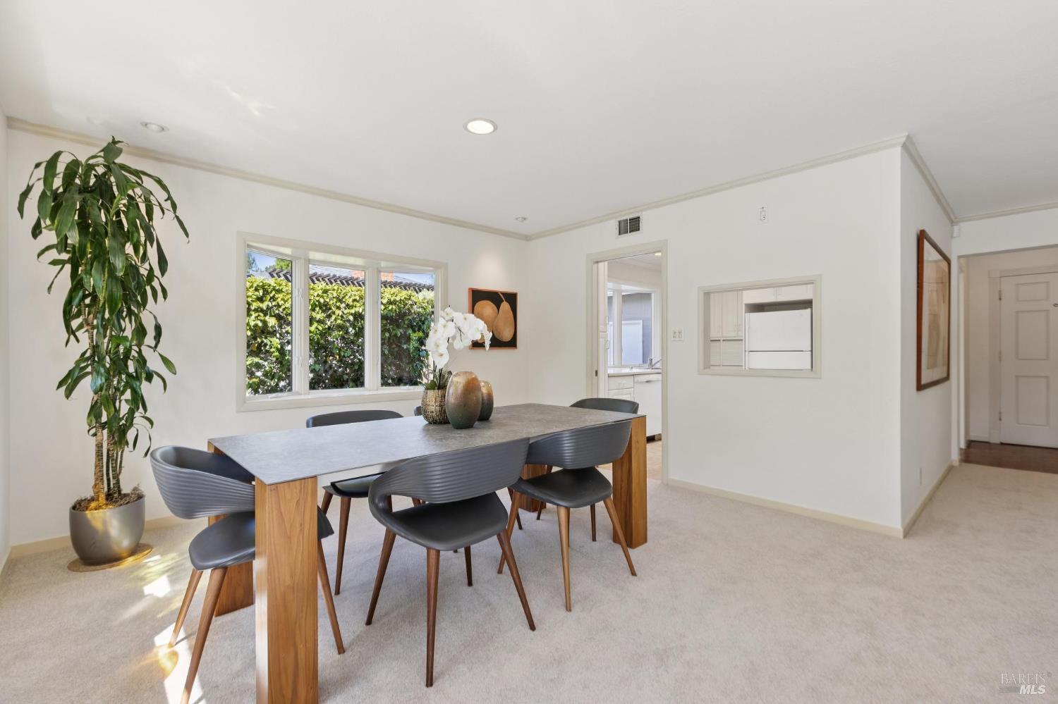 Detail Gallery Image 19 of 62 For 85 Berens Dr, Kentfield,  CA 94904 - 3 Beds | 2 Baths