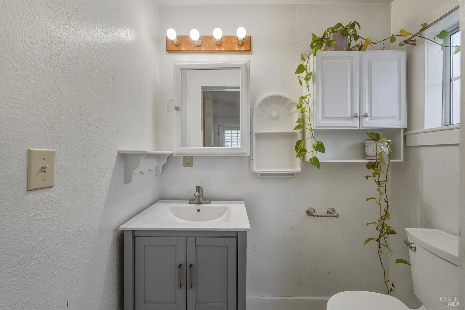 Detail Gallery Image 22 of 71 For 150 Clearlake Ave, Lakeport,  CA 95453 - 6 Beds | 6/1 Baths