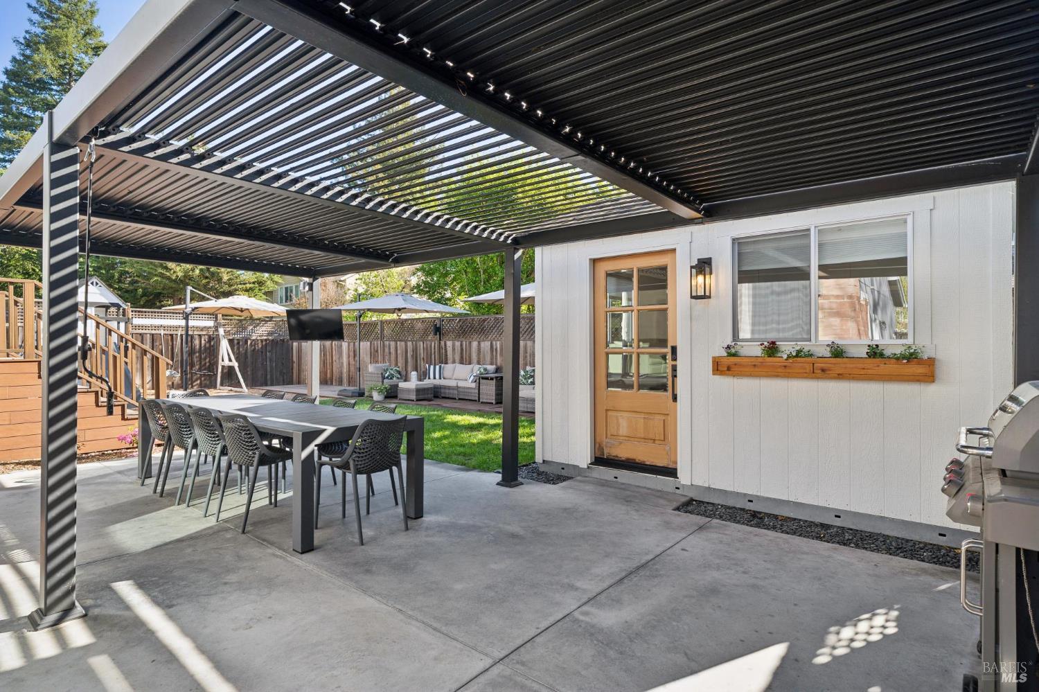 Detail Gallery Image 49 of 58 For 1372 Larkin Dr, Sonoma,  CA 95476 - 3 Beds | 3 Baths