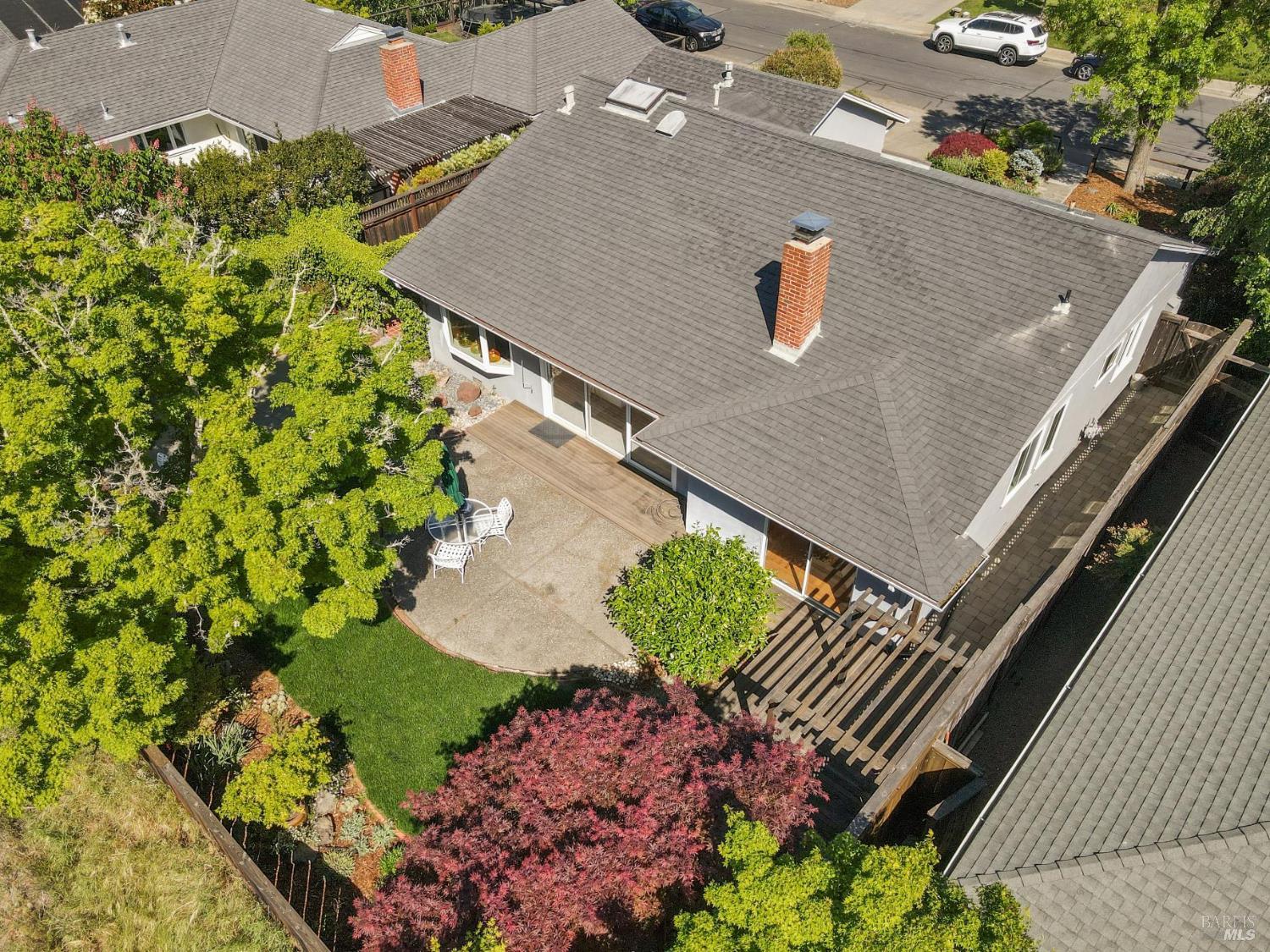 Detail Gallery Image 6 of 62 For 85 Berens Dr, Kentfield,  CA 94904 - 3 Beds | 2 Baths